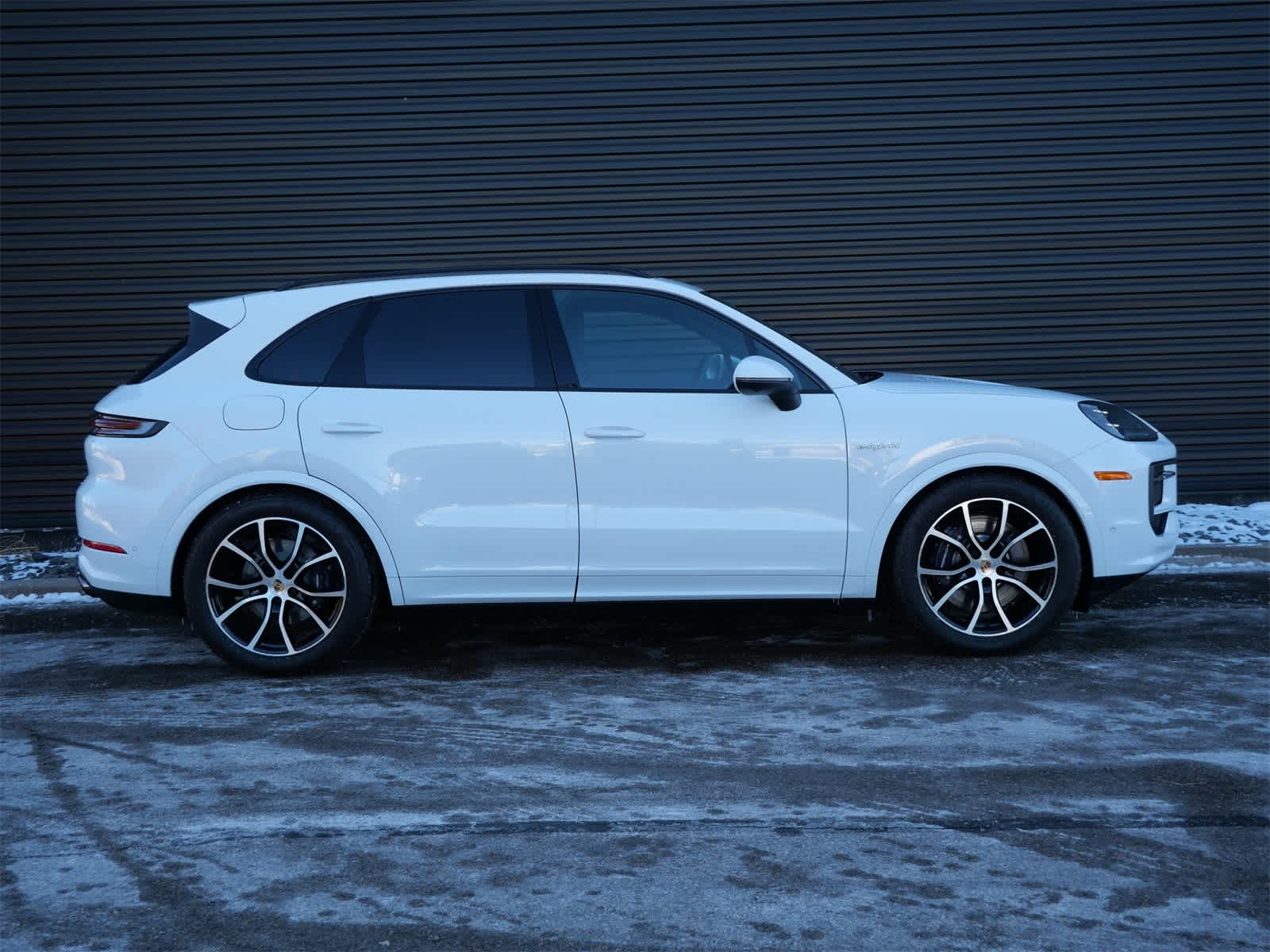 Thumbnail: 2026 Porsche Cayenne - 27