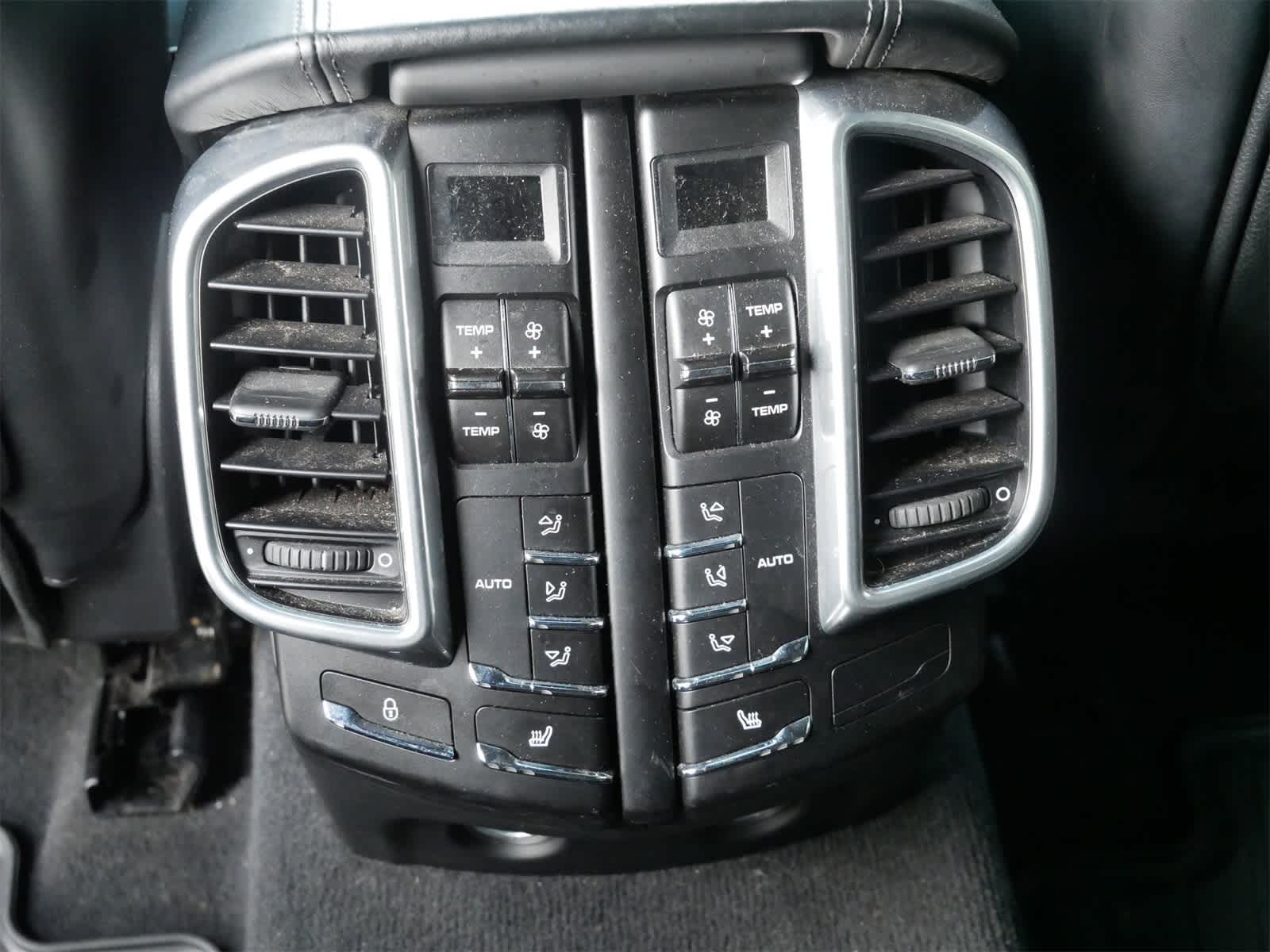 Thumbnail: 2014 Porsche Cayenne - 11