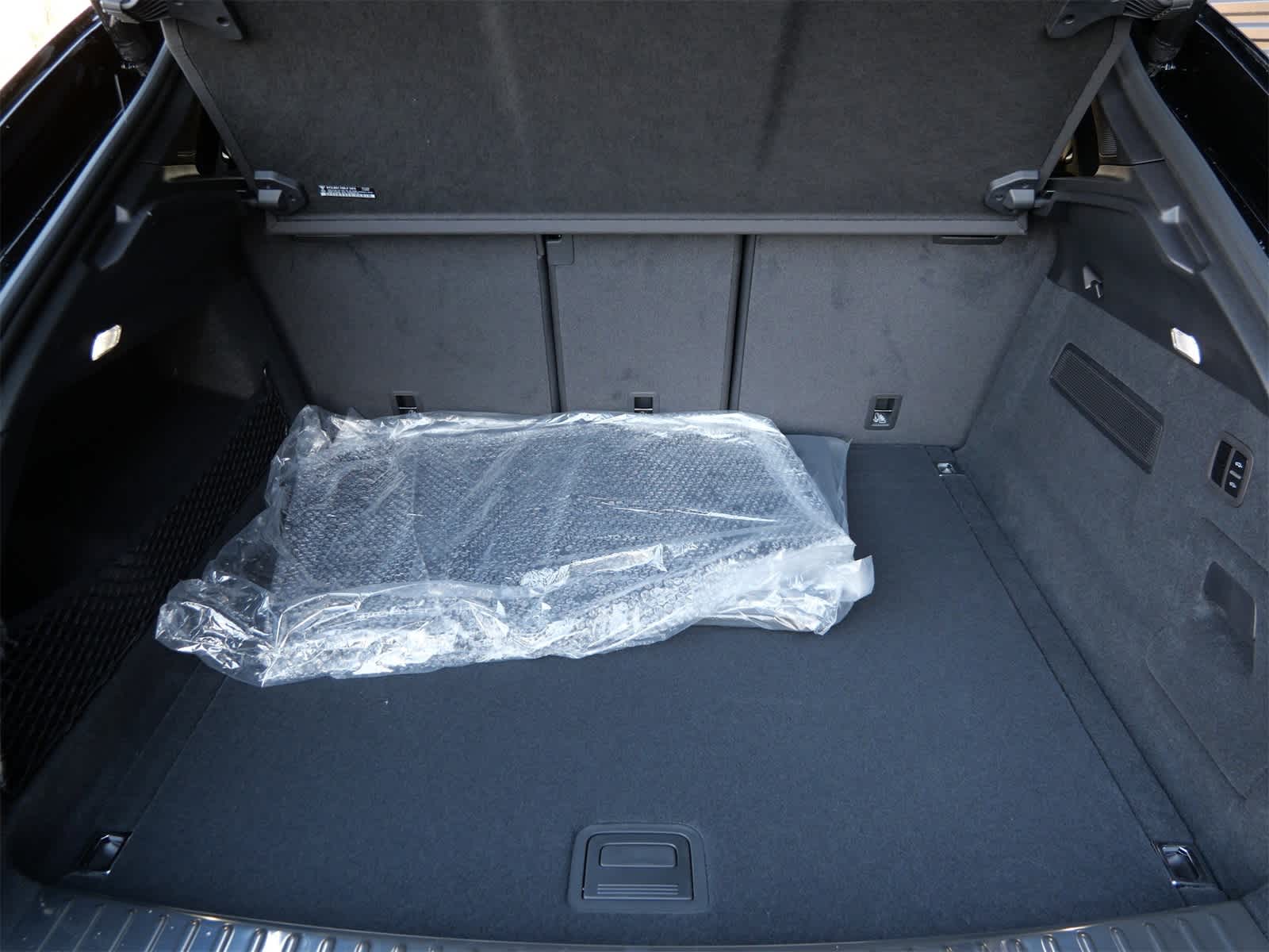 Thumbnail: 2026 Porsche Cayenne - 7