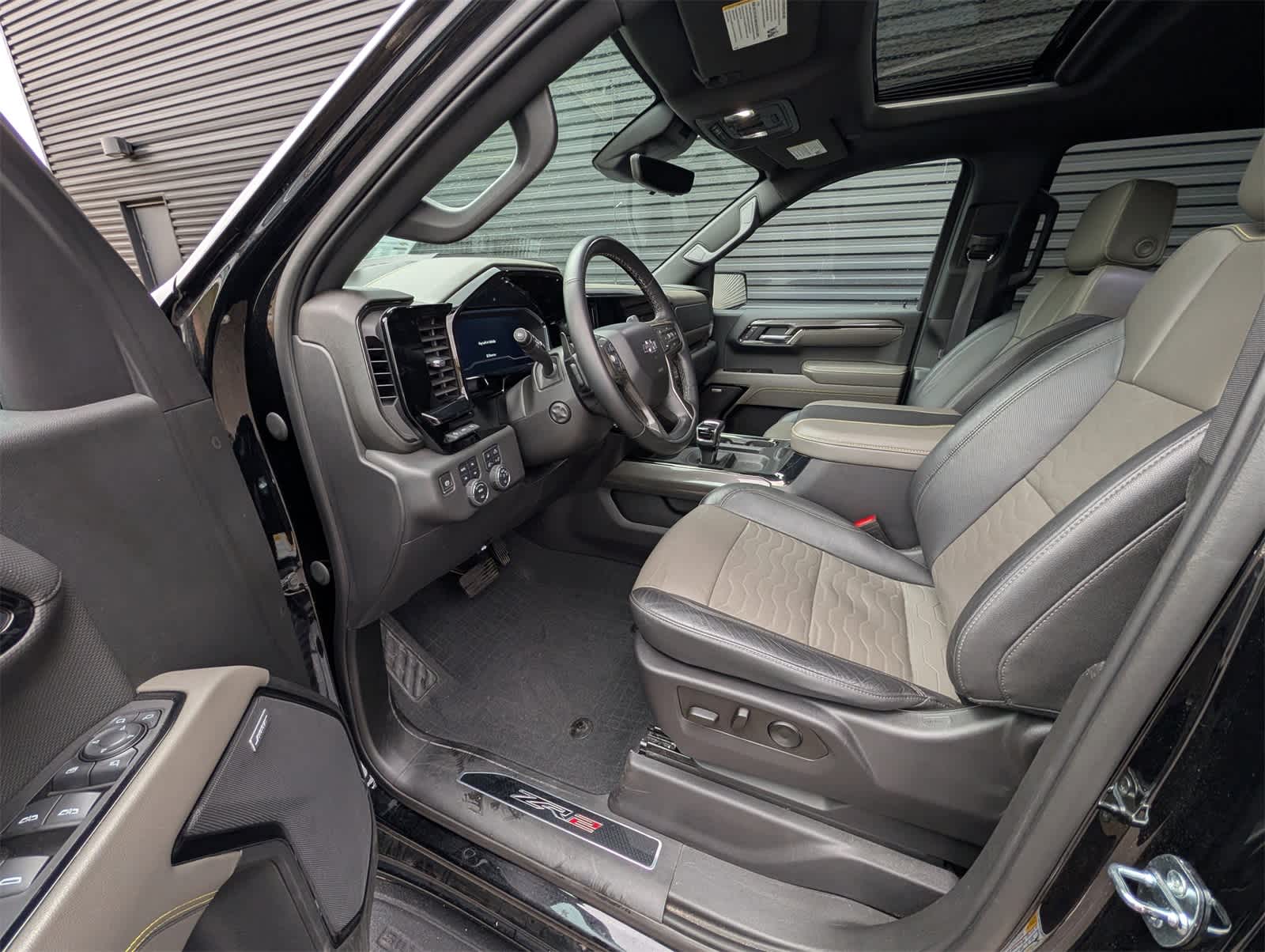 Thumbnail: 2023 Chevrolet Silverado 1500 - 4