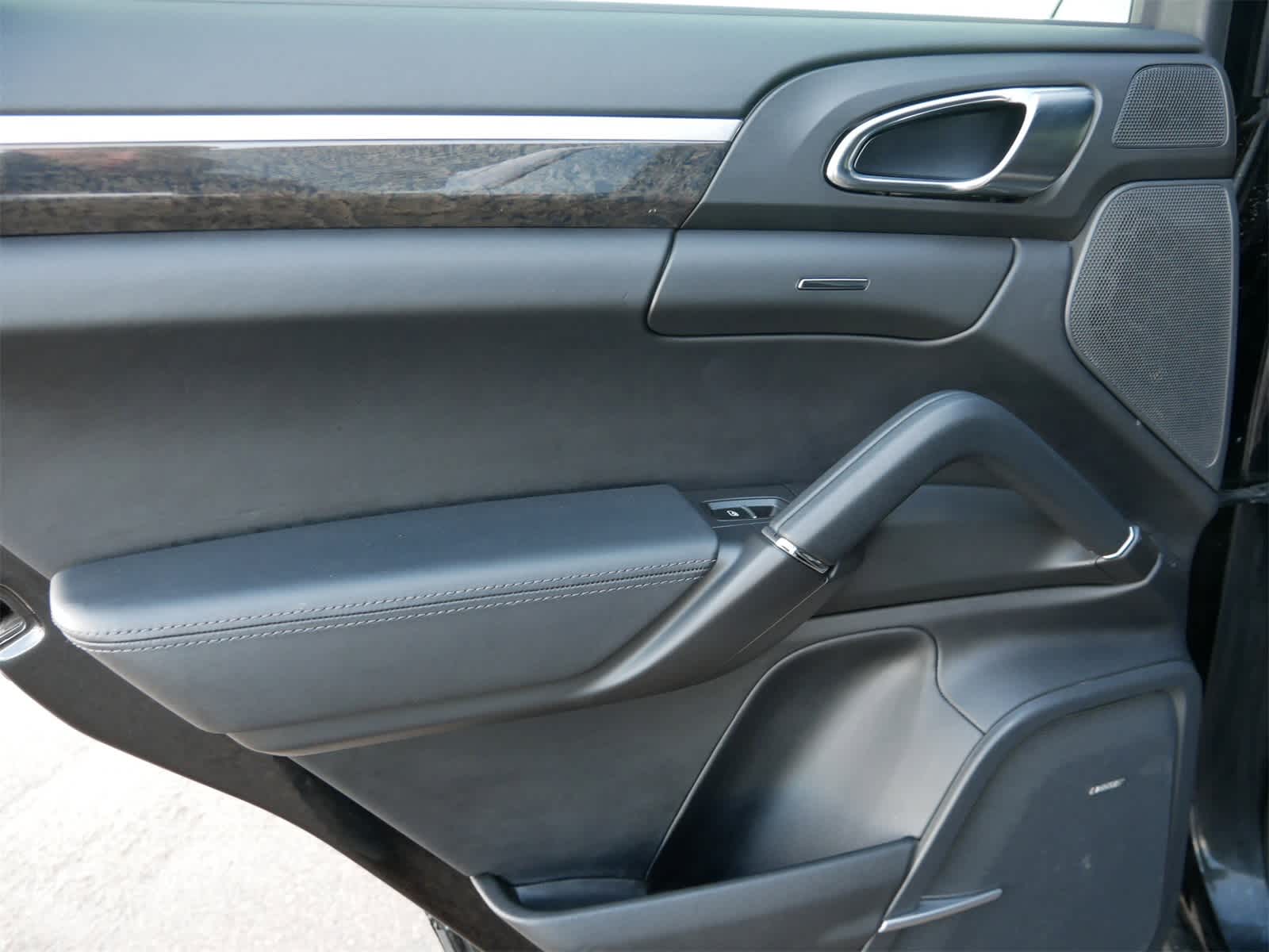 Thumbnail: 2014 Porsche Cayenne - 12