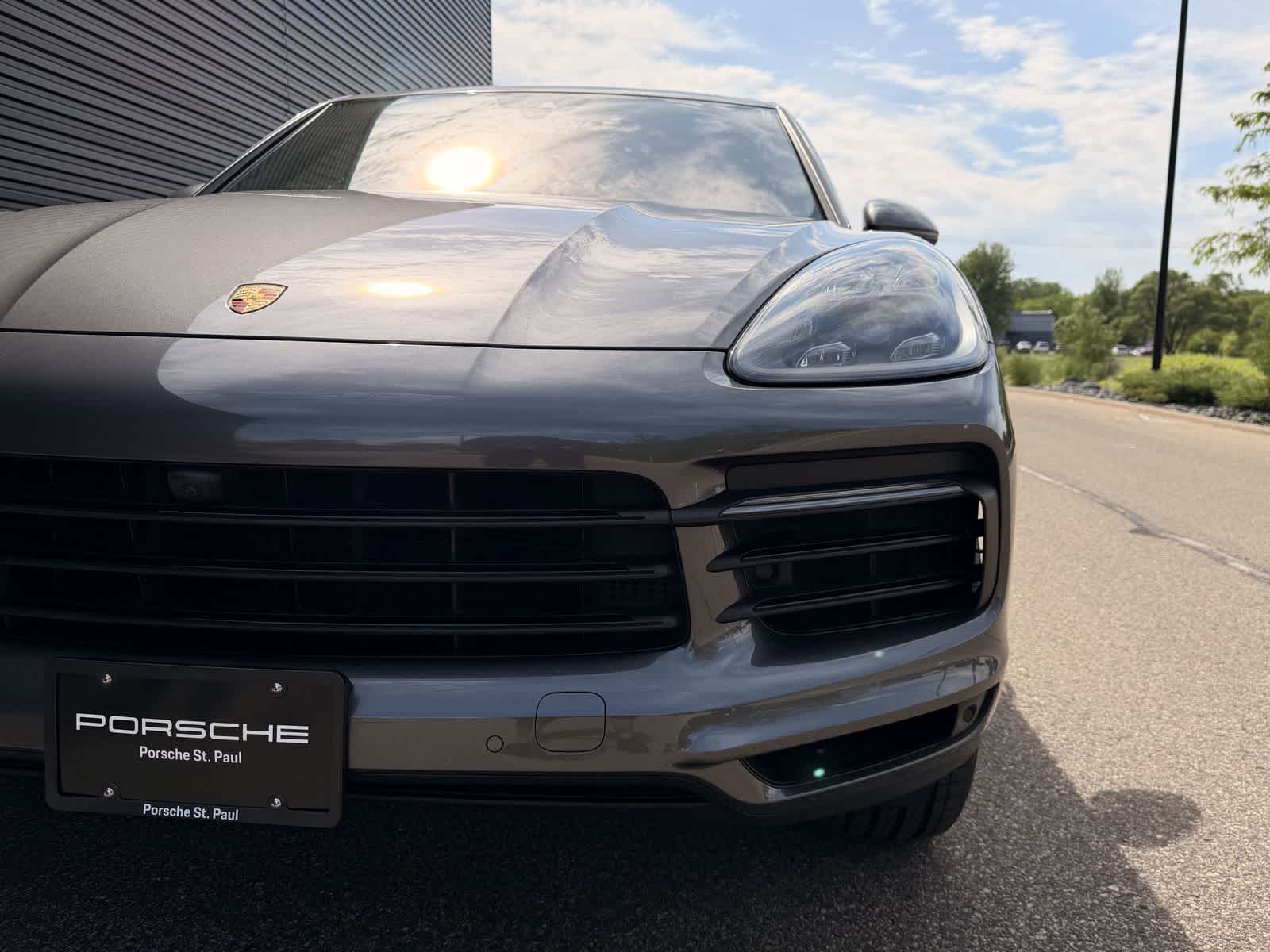 Thumbnail: 2021 Porsche Cayenne - 8