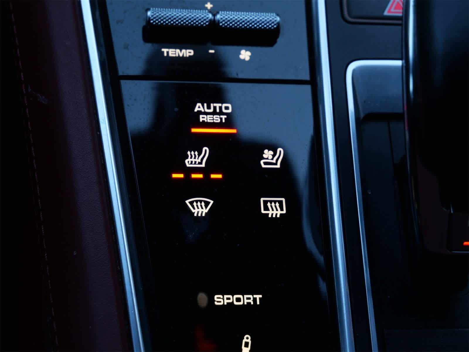 Thumbnail: 2020 Porsche Panamera - 27