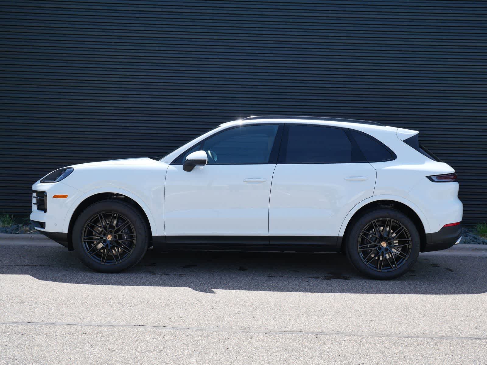 Thumbnail: 2026 Porsche Cayenne - 2