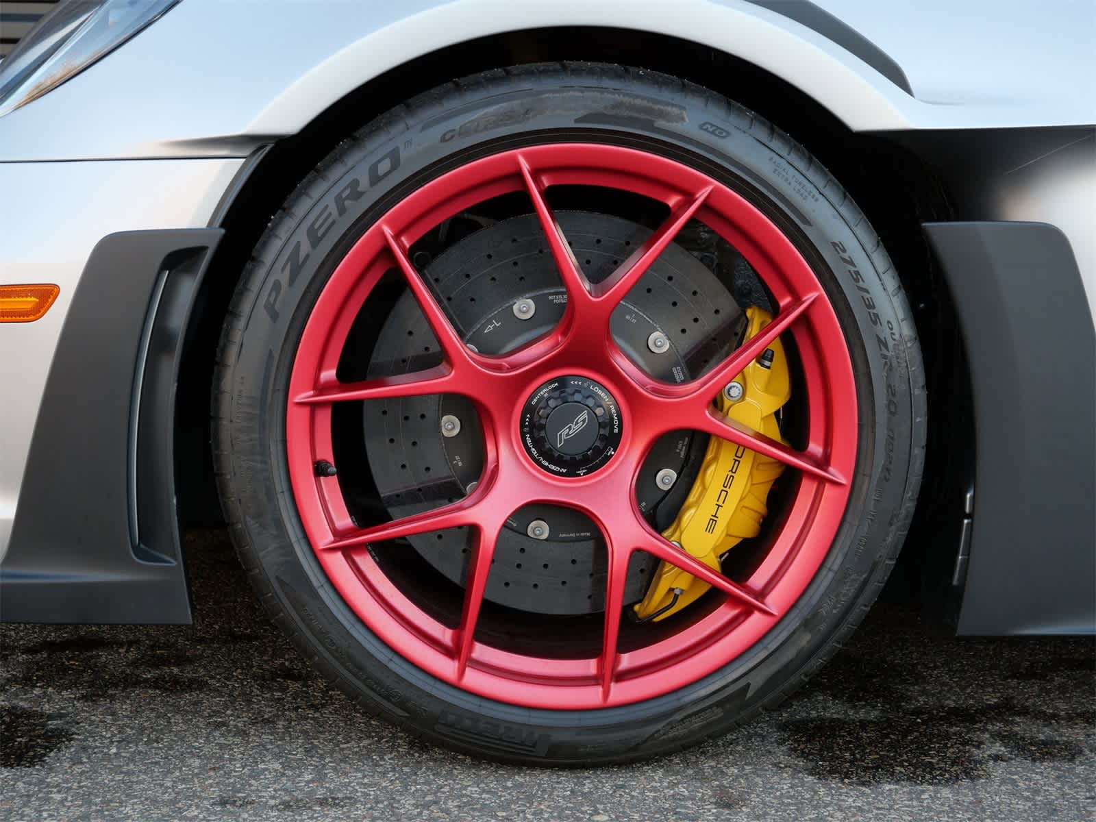 Thumbnail: 2025 Porsche 911 - 20