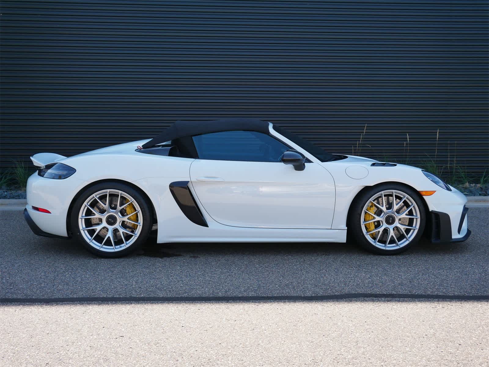 Thumbnail: 2025 Porsche  - 24