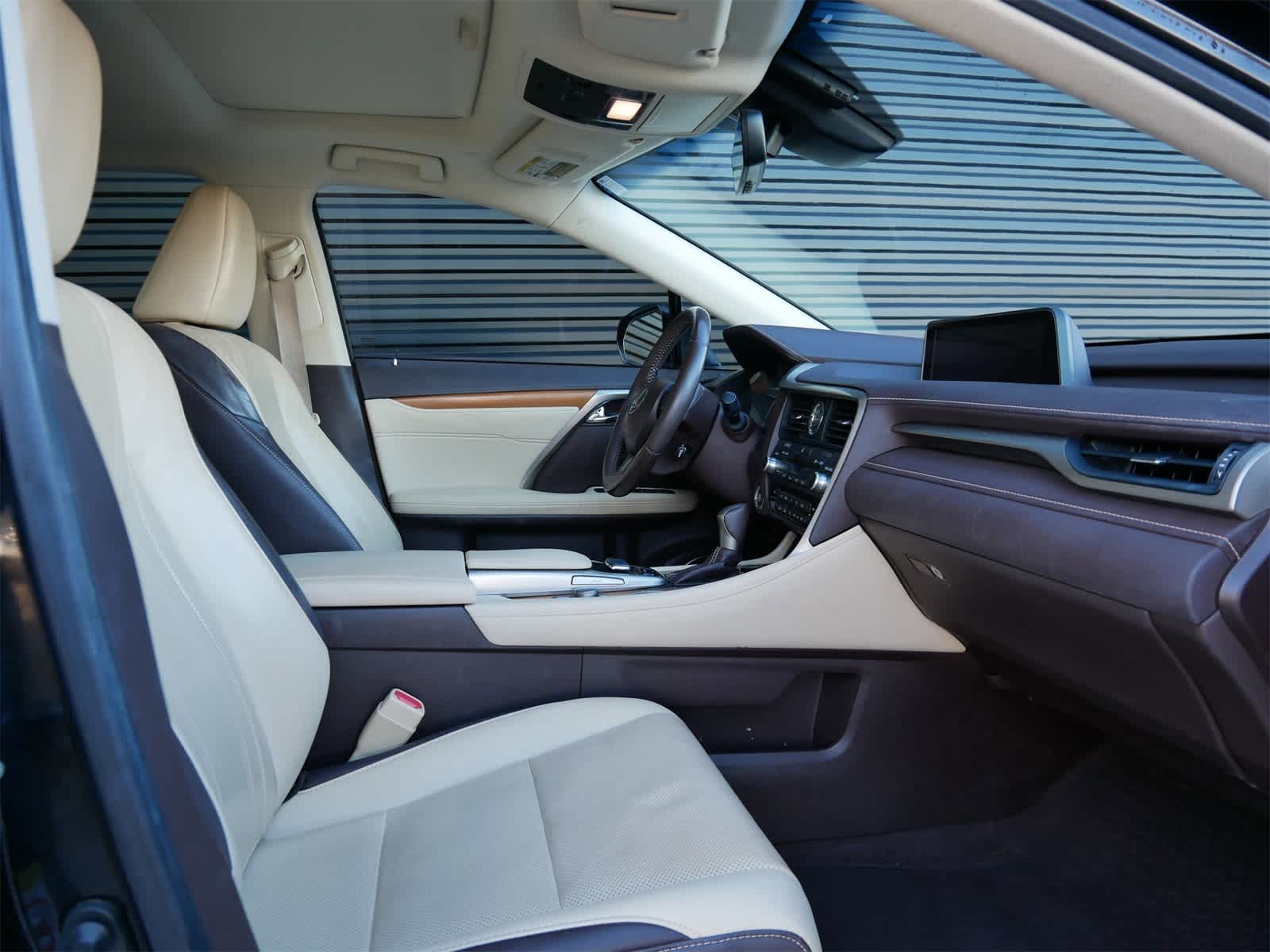 Thumbnail: 2016 Lexus RX - 26