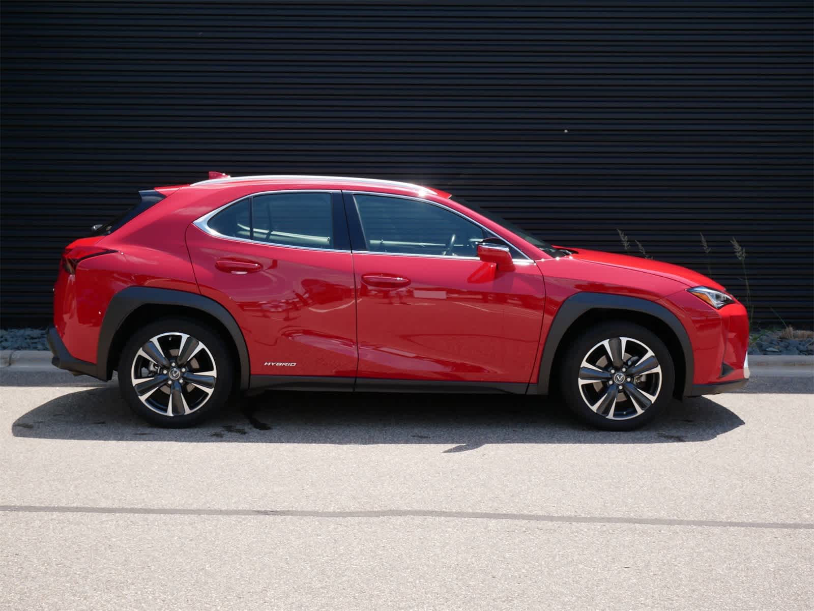 Thumbnail: 2021 Lexus UX - 26