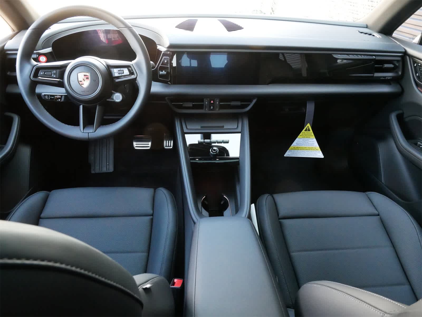 Thumbnail: 2025 Porsche Macan - 7