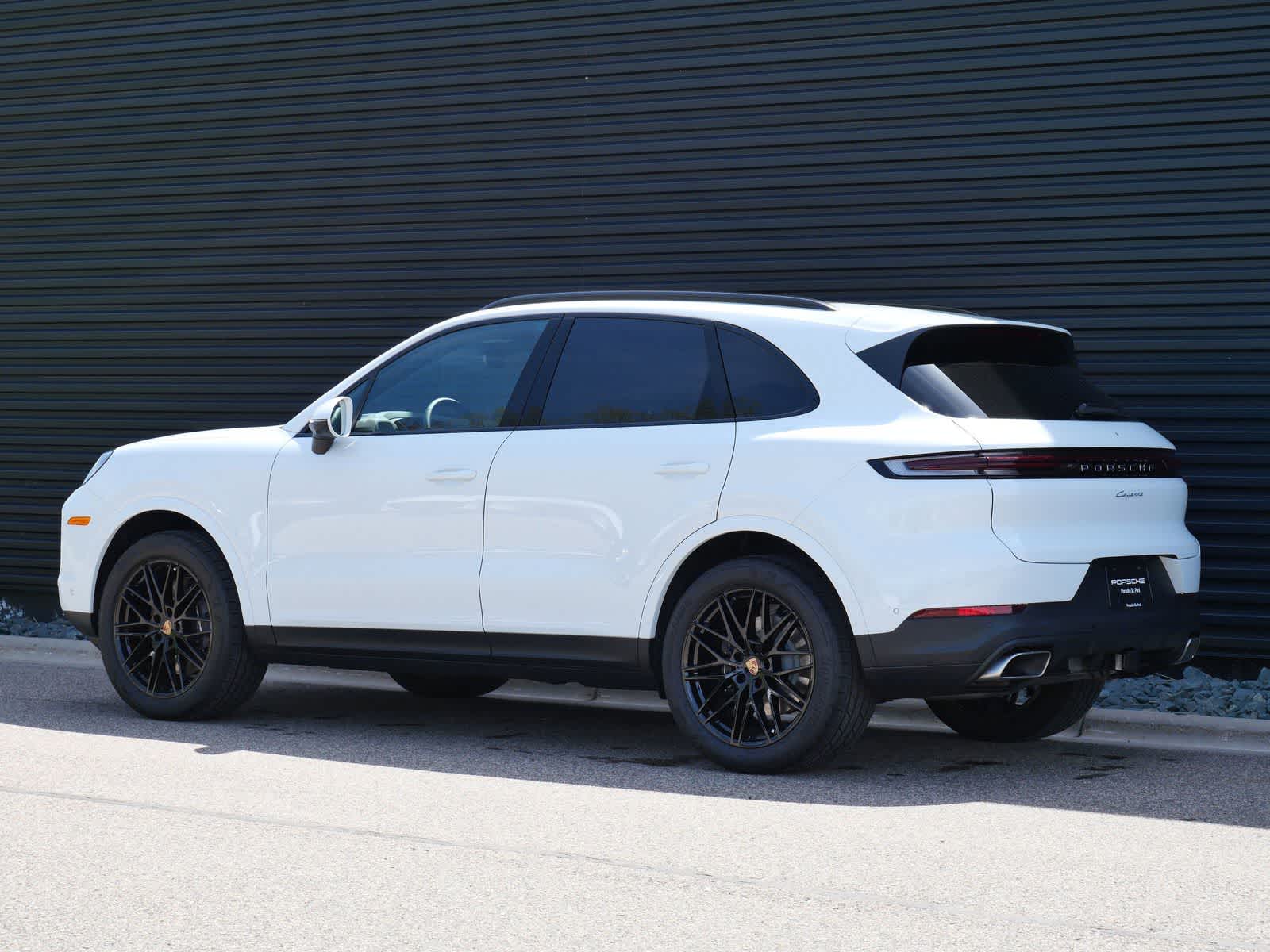 Thumbnail: 2026 Porsche Cayenne - 3