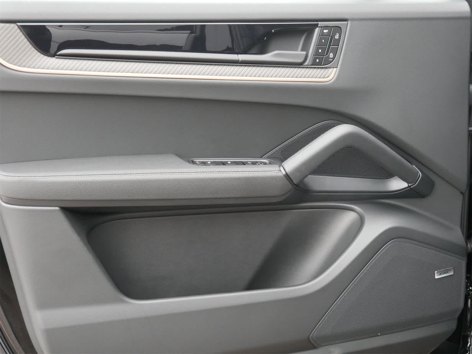 Thumbnail: 2026 Porsche Cayenne - 9