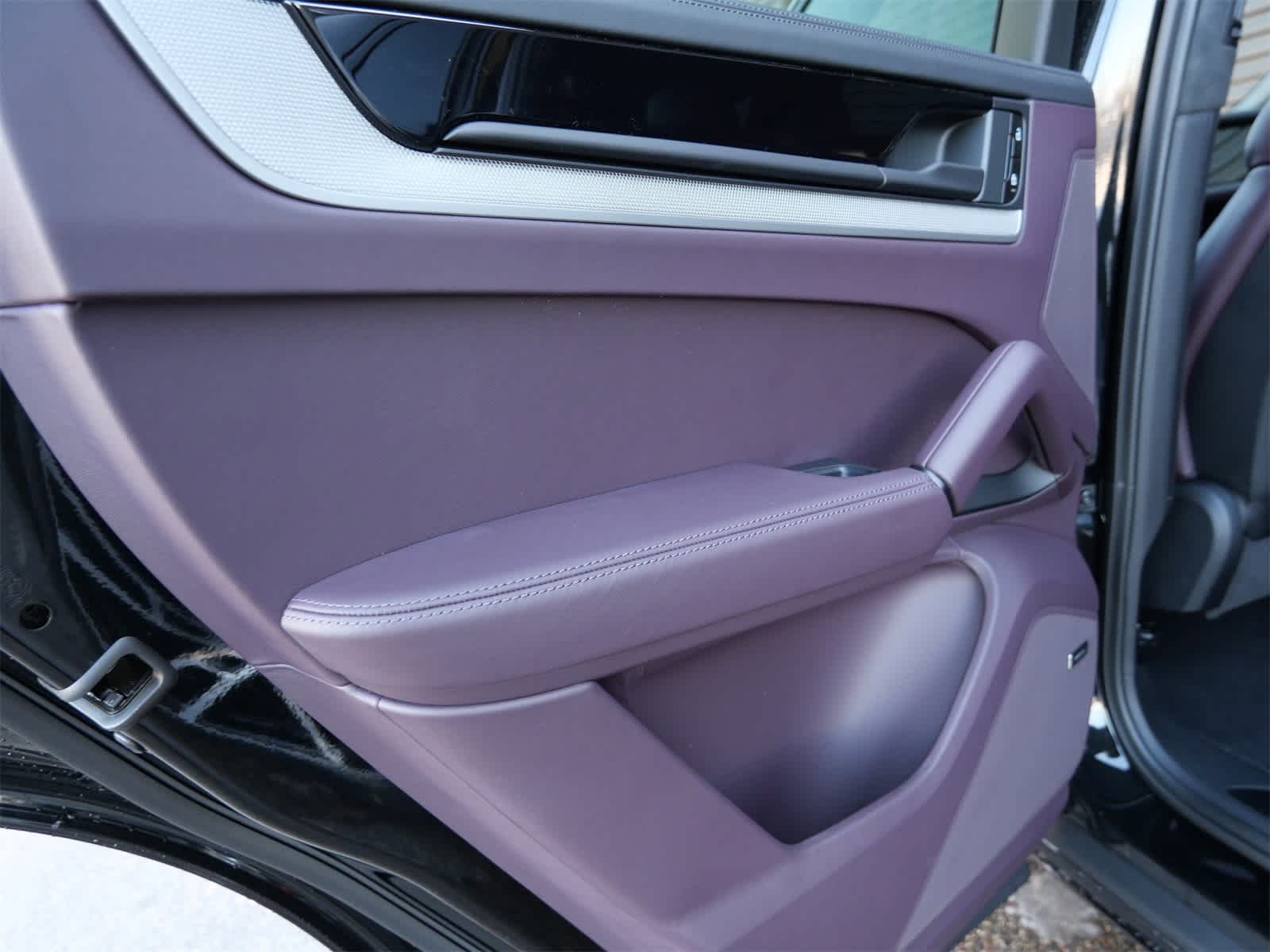 Thumbnail: 2026 Porsche Cayenne - 20