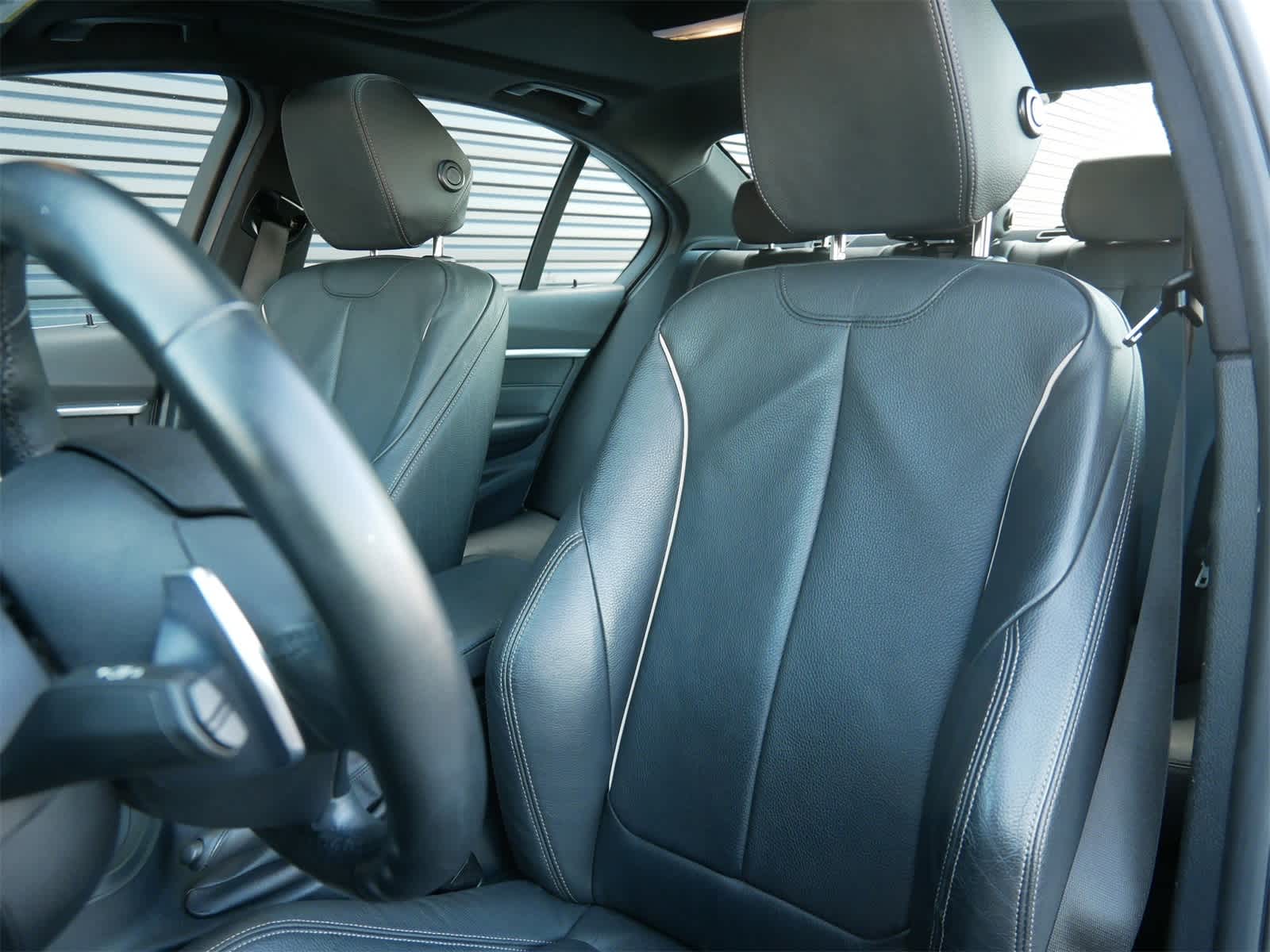 Thumbnail: 2018 BMW 3 Series - 5