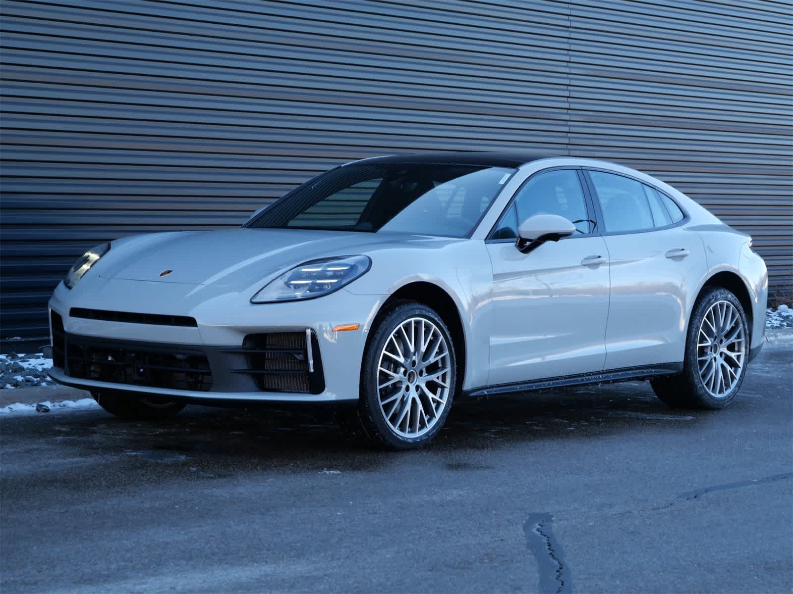 Thumbnail: 2026 Porsche Panamera - 1
