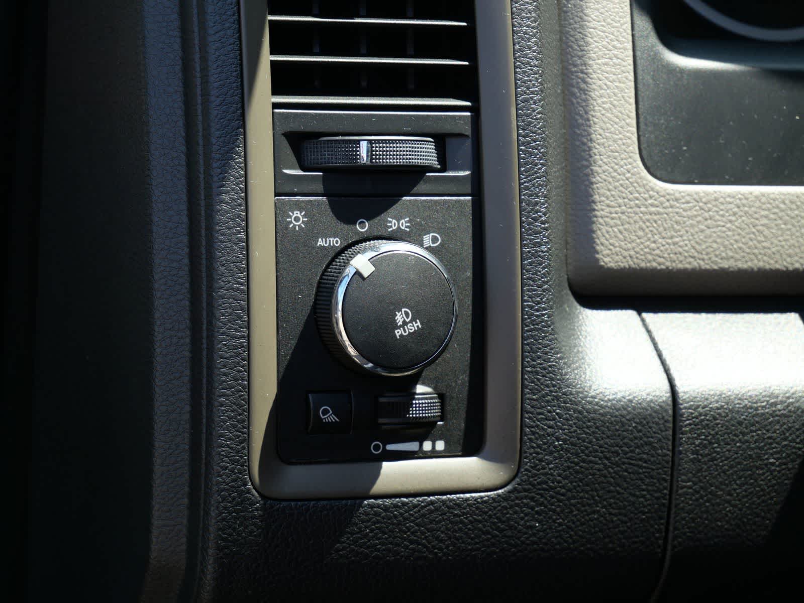 Thumbnail: 2012 RAM 1500 - 14