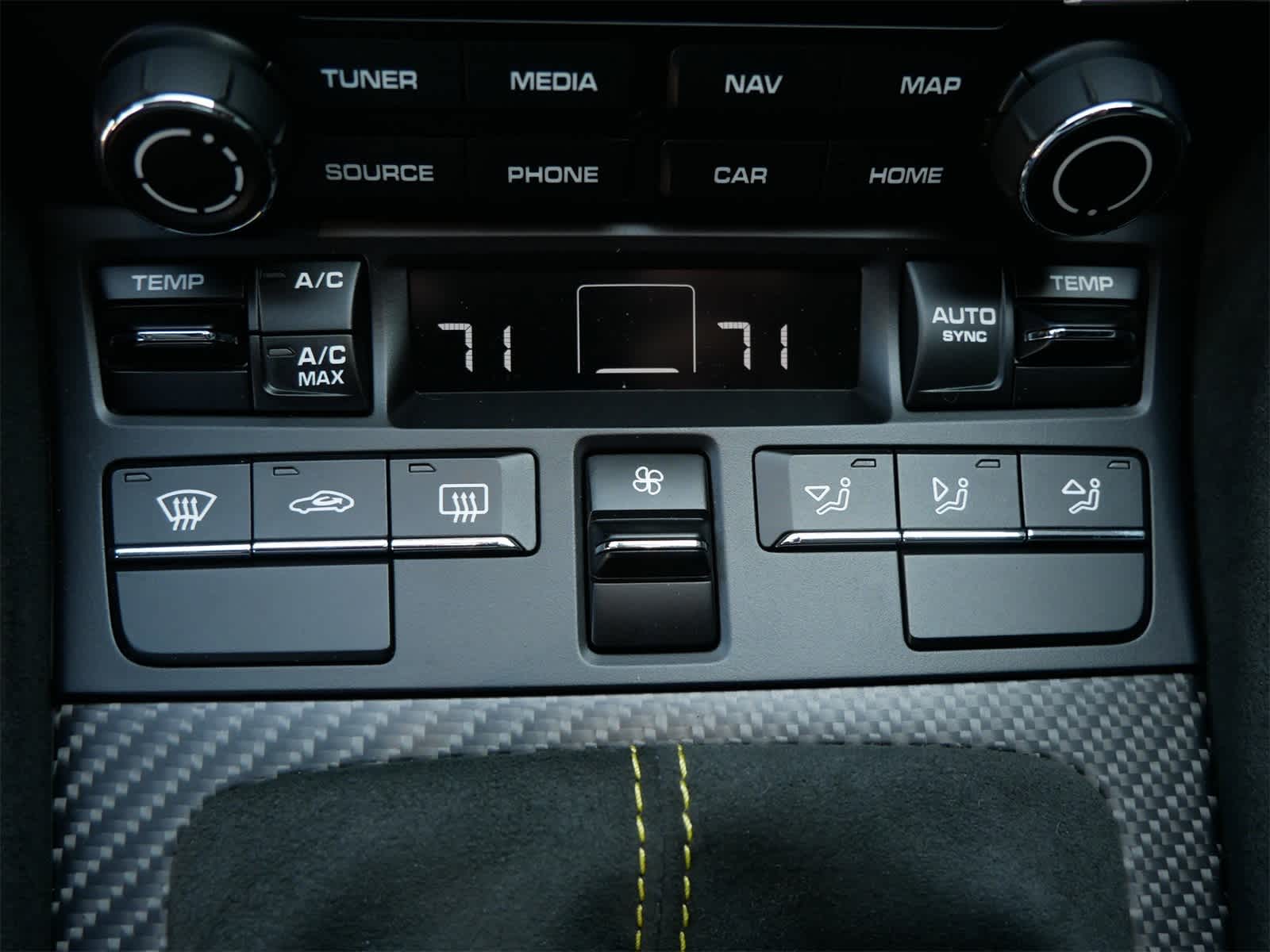 Thumbnail: 2025 Porsche  - 11