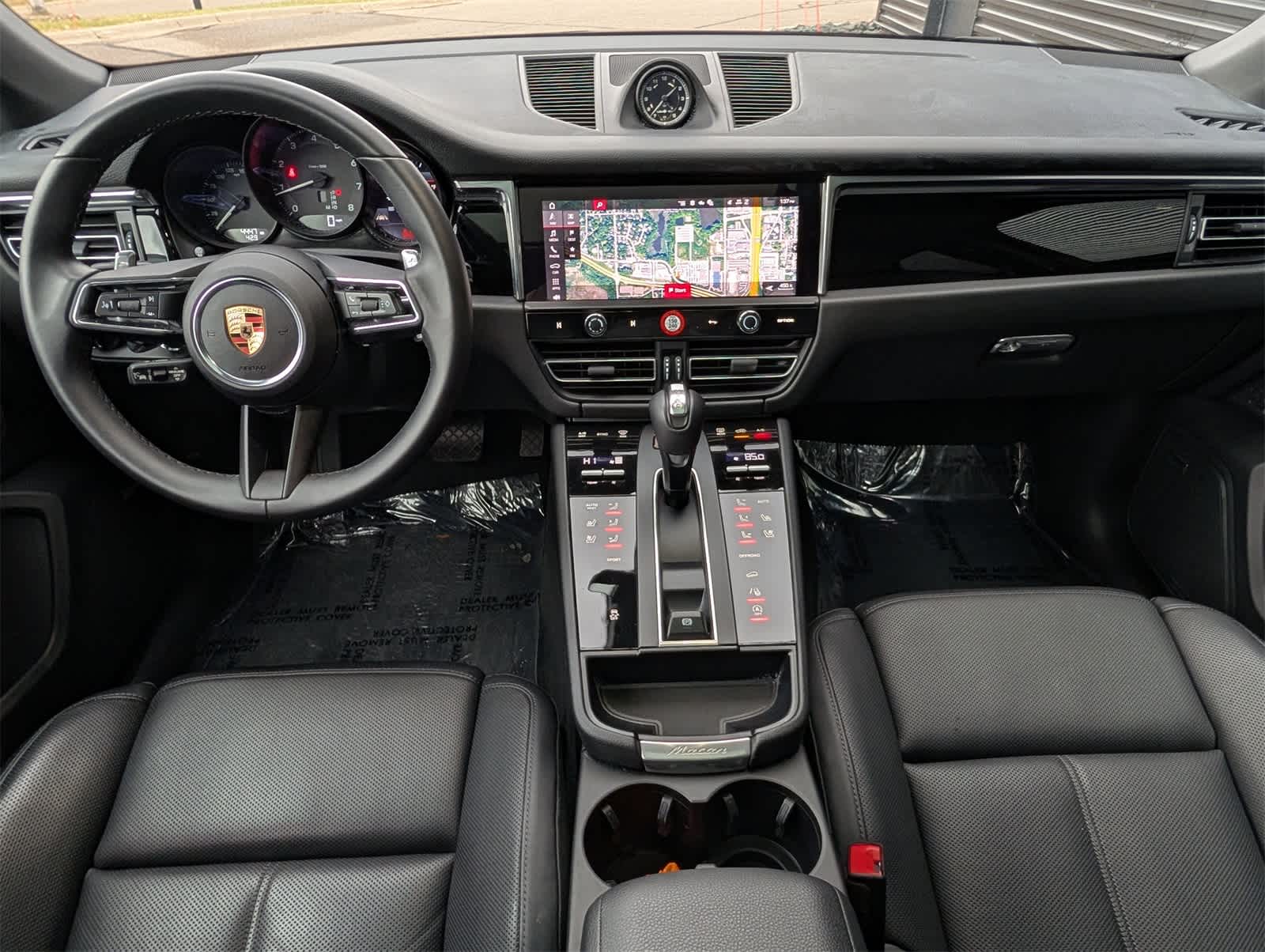 Thumbnail: 2025 Porsche Macan - 7