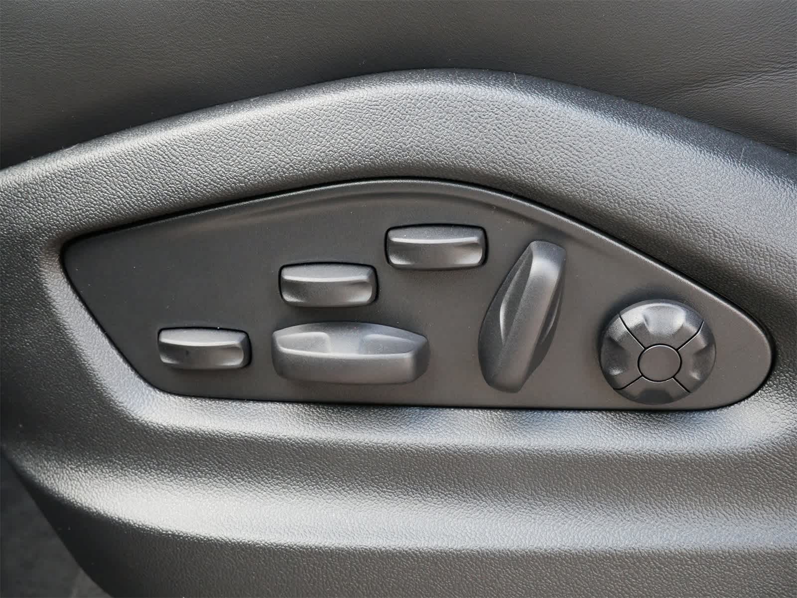 Thumbnail: 2025 Porsche Cayenne - 11