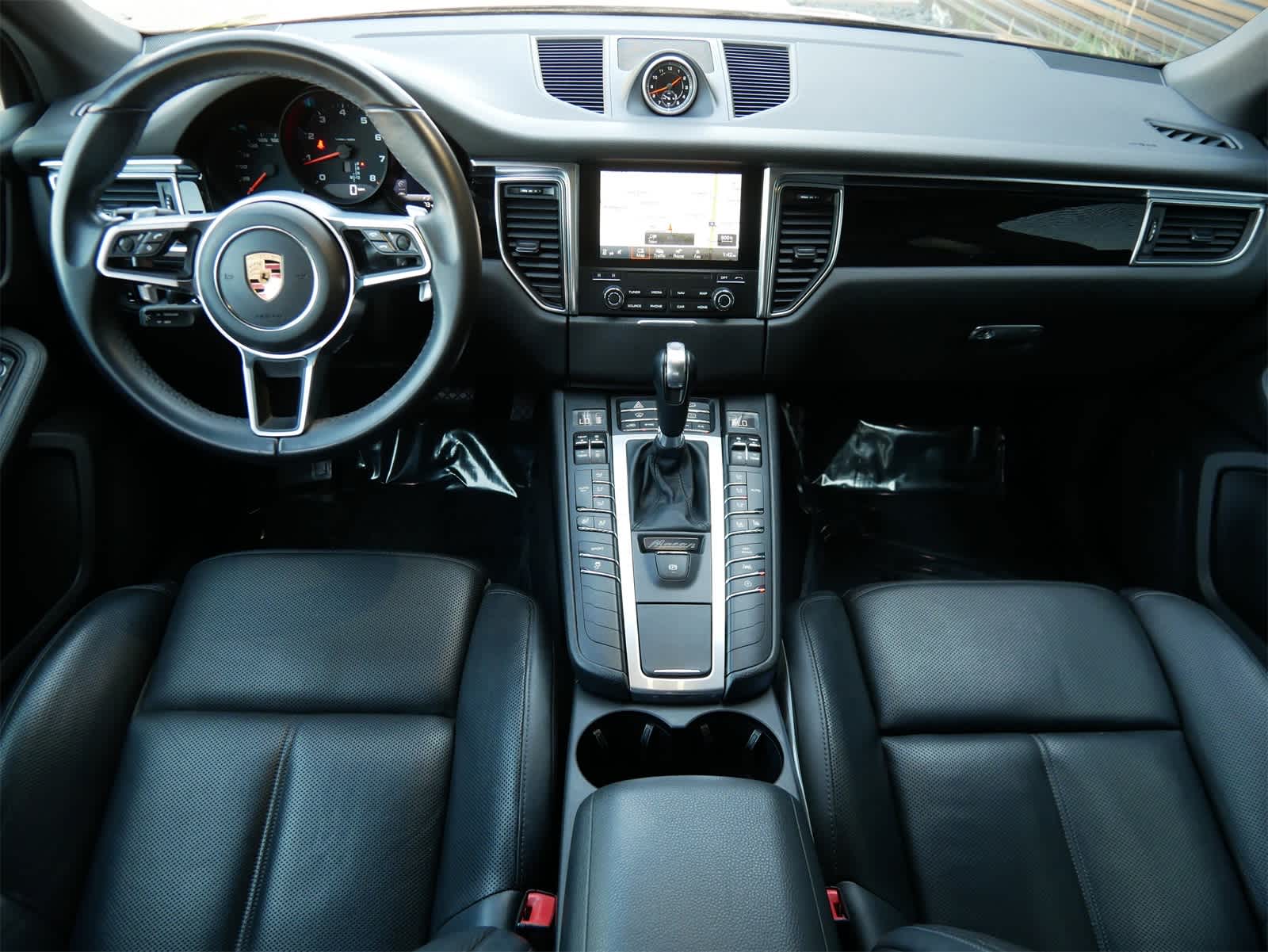 Thumbnail: 2017 Porsche Macan - 8