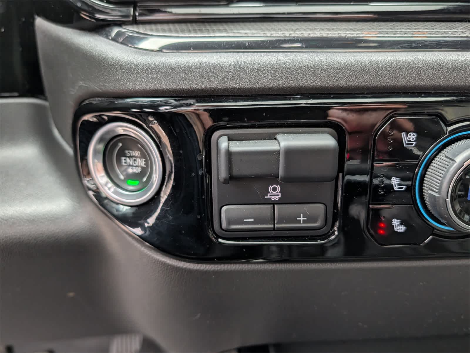 Thumbnail: 2023 Chevrolet Silverado 1500 - 21