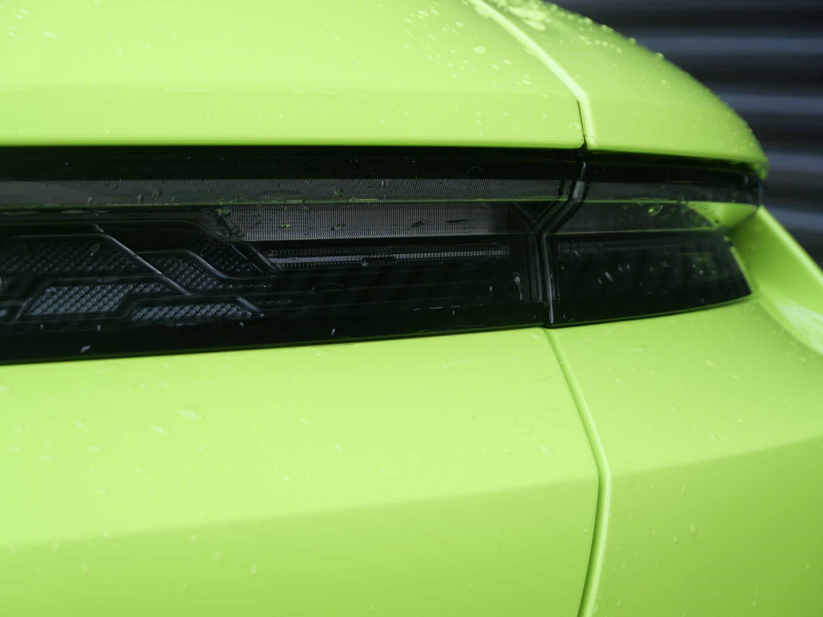 Thumbnail: 2022 Porsche Taycan - 8