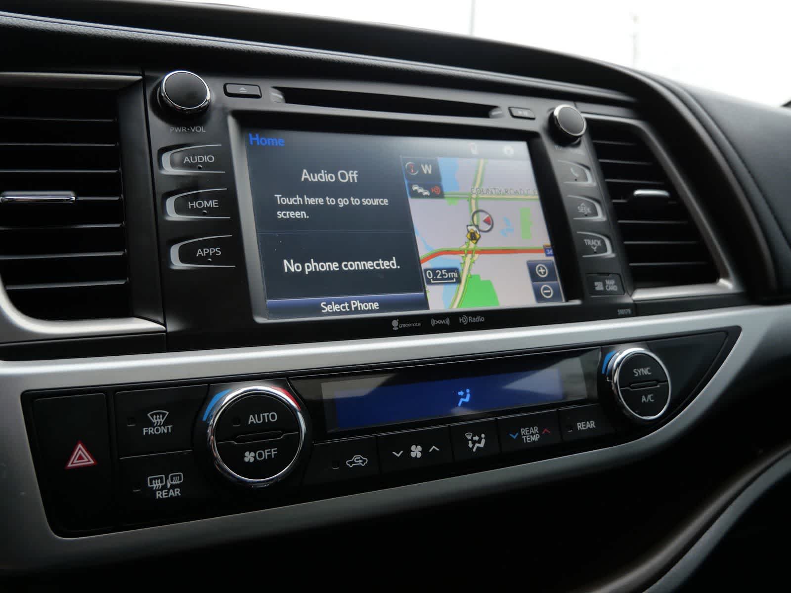 Thumbnail: 2018 Toyota Highlander - 18