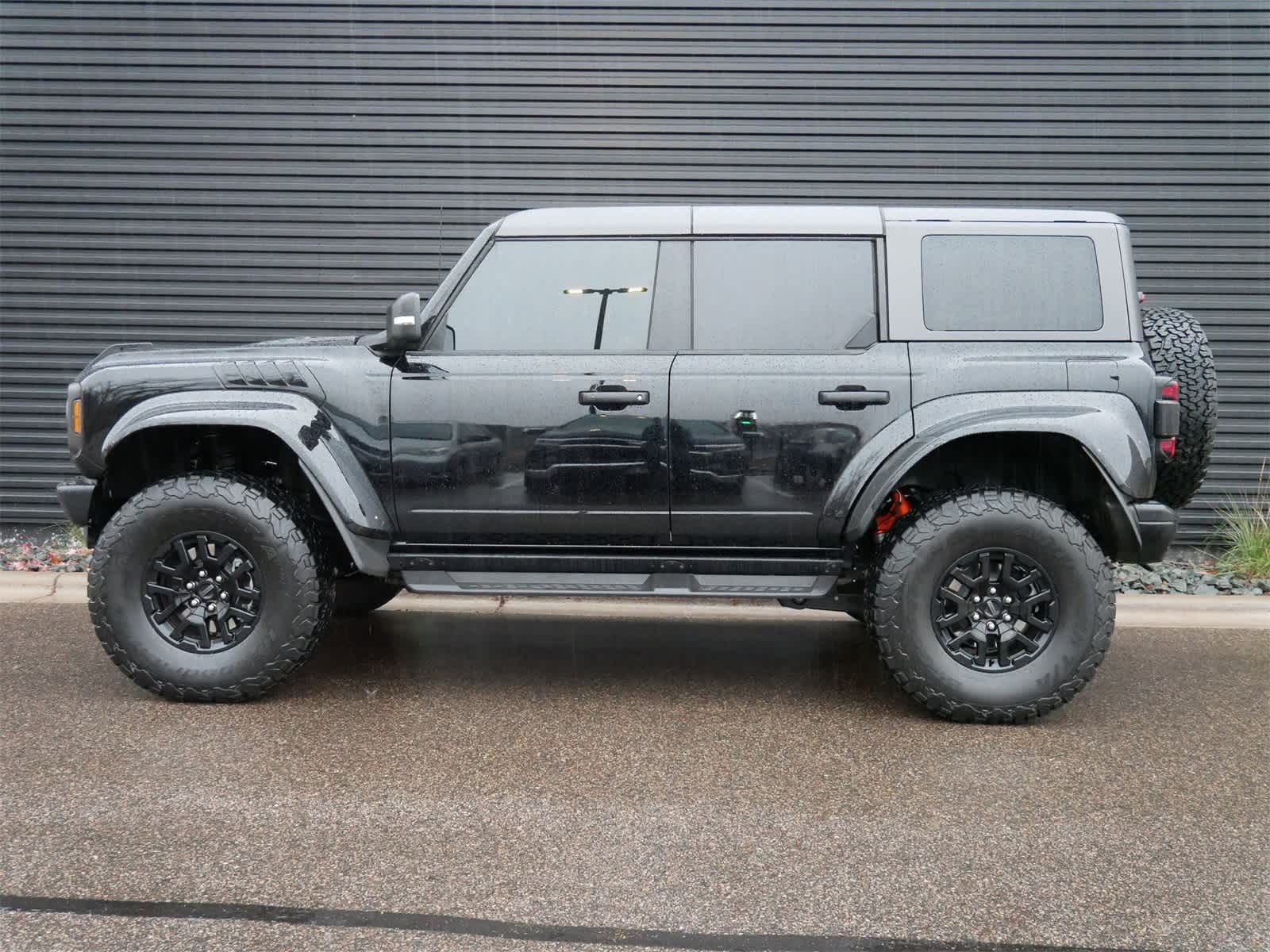 Thumbnail: 2024 Ford Bronco - 2