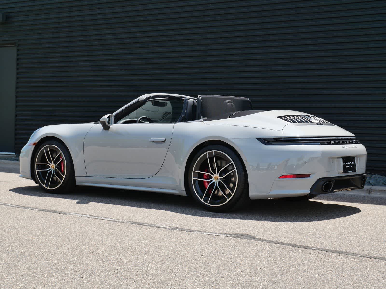 Thumbnail: 2026 Porsche 911 - 3