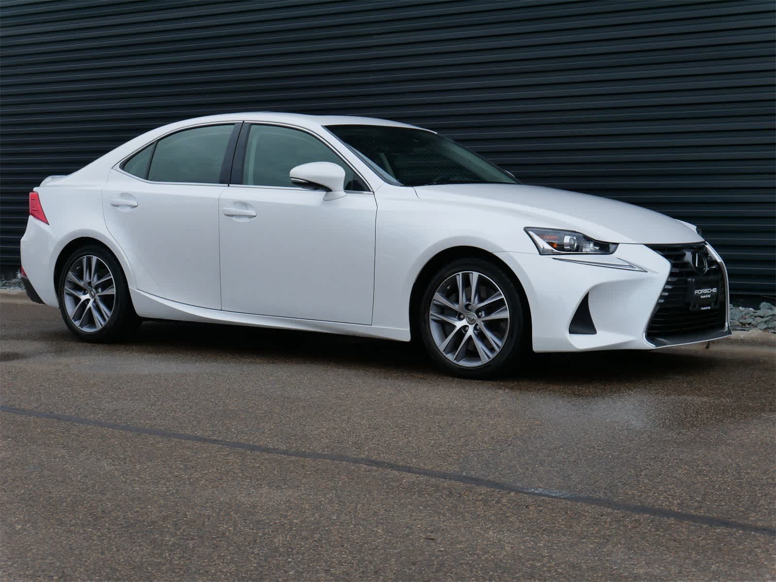 Thumbnail: 2019 Lexus IS - 27