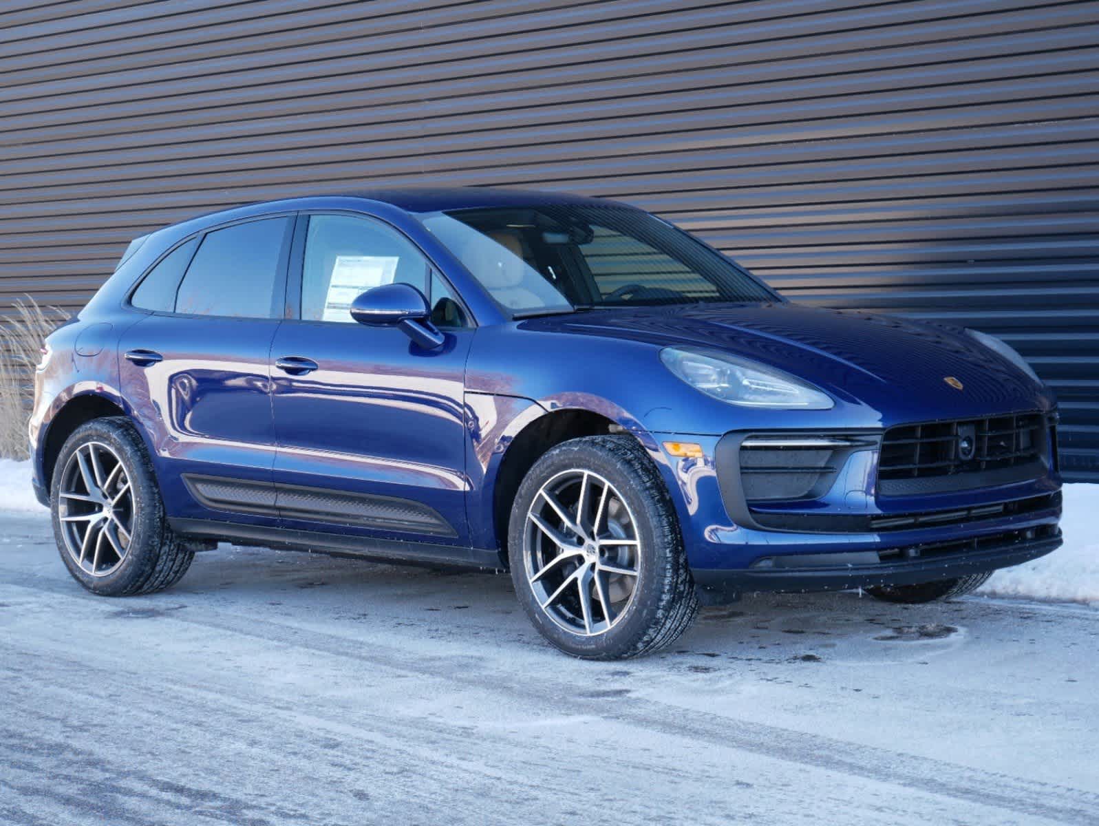 Thumbnail: 2025 Porsche Macan - 25