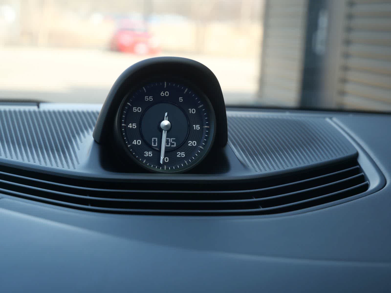 Thumbnail: 2026 Porsche Taycan - 15