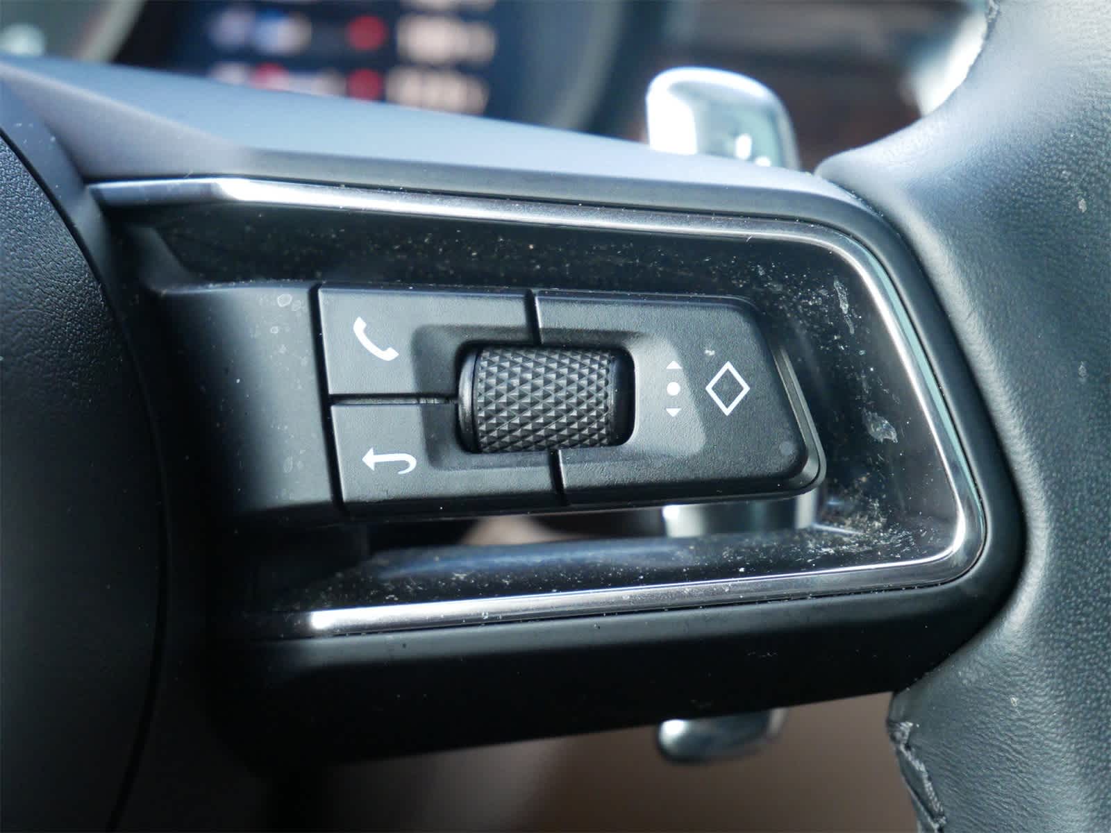 Thumbnail: 2024 Porsche Macan - 20