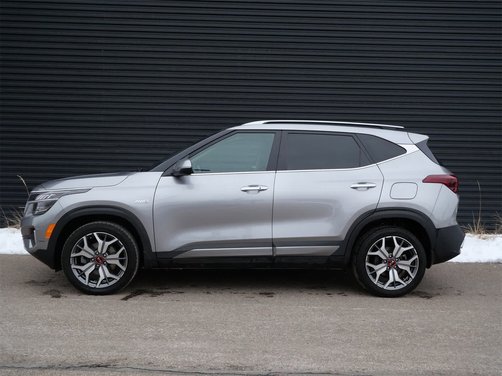 Thumbnail: 2021 Kia Seltos - 2