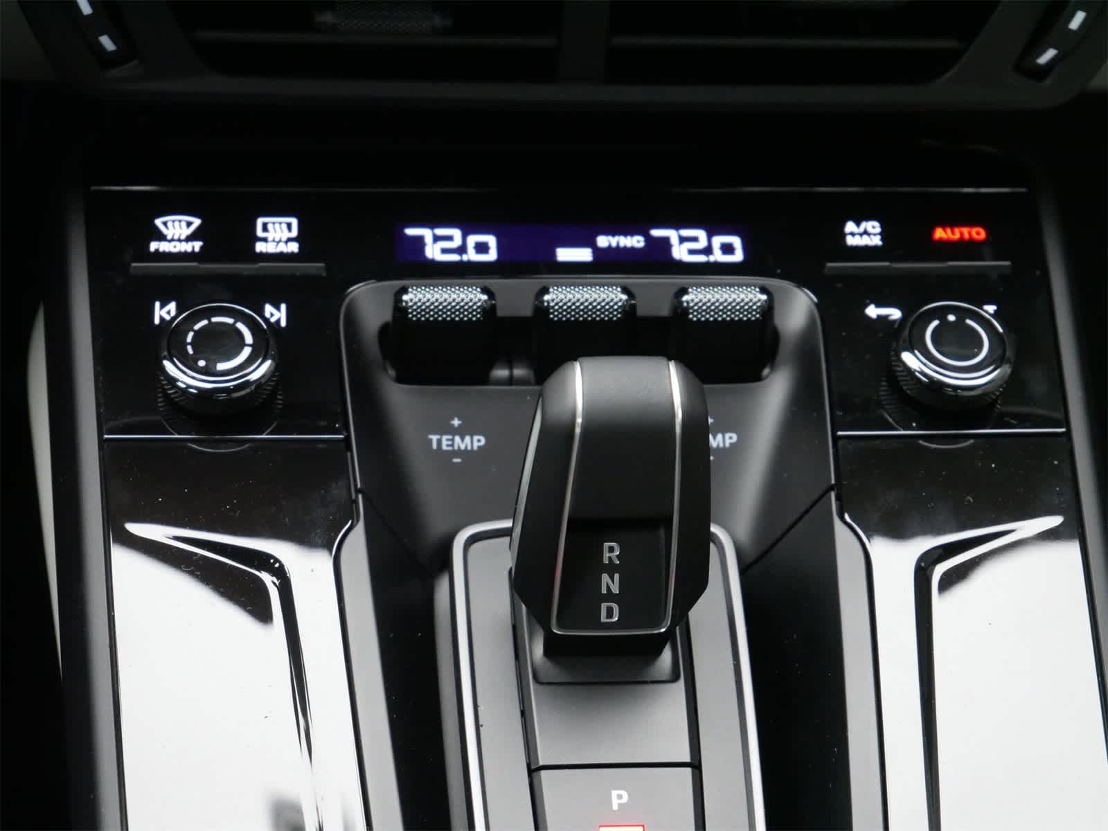 Thumbnail: 2026 Porsche 911 - 19