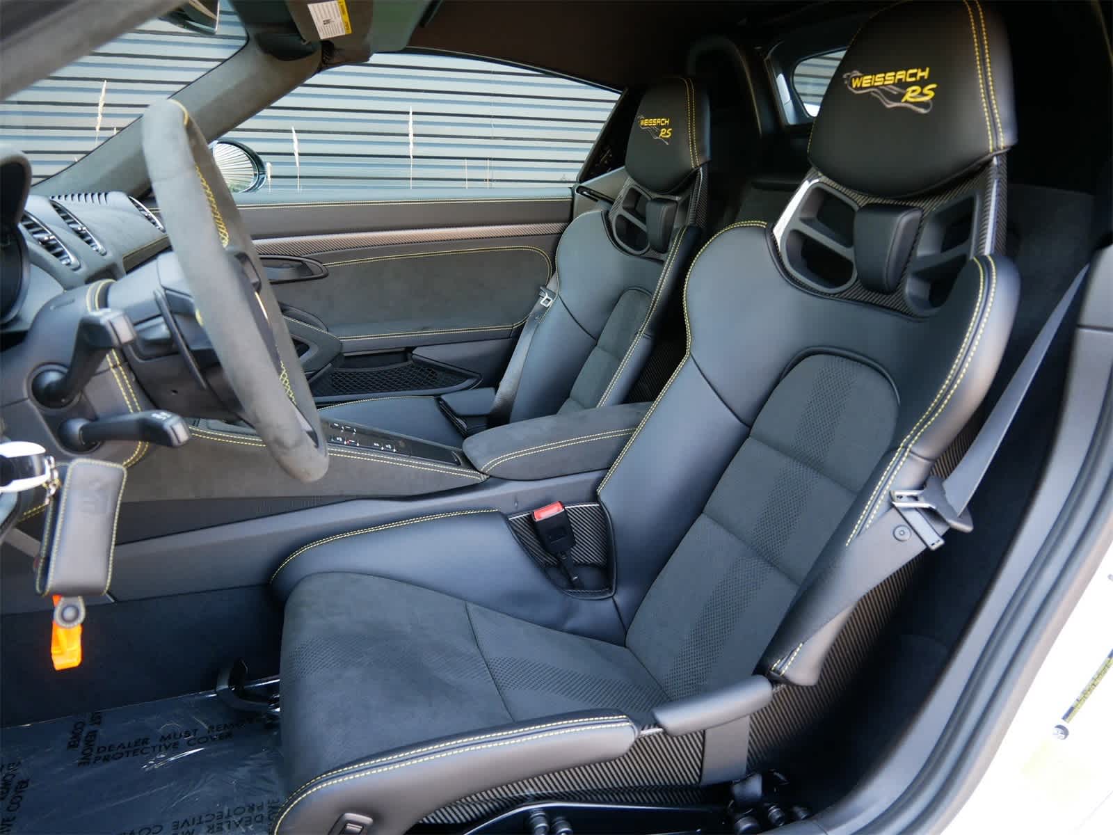 Thumbnail: 2025 Porsche  - 6