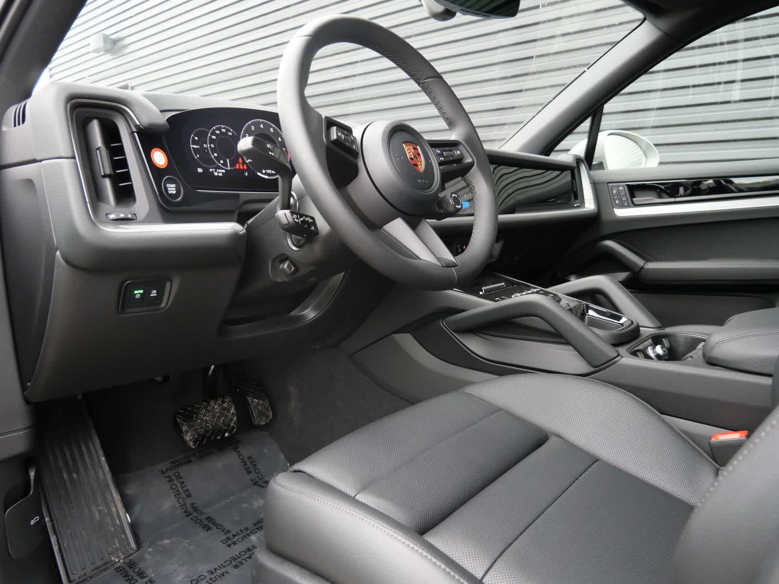 Thumbnail: 2026 Porsche Cayenne - 4