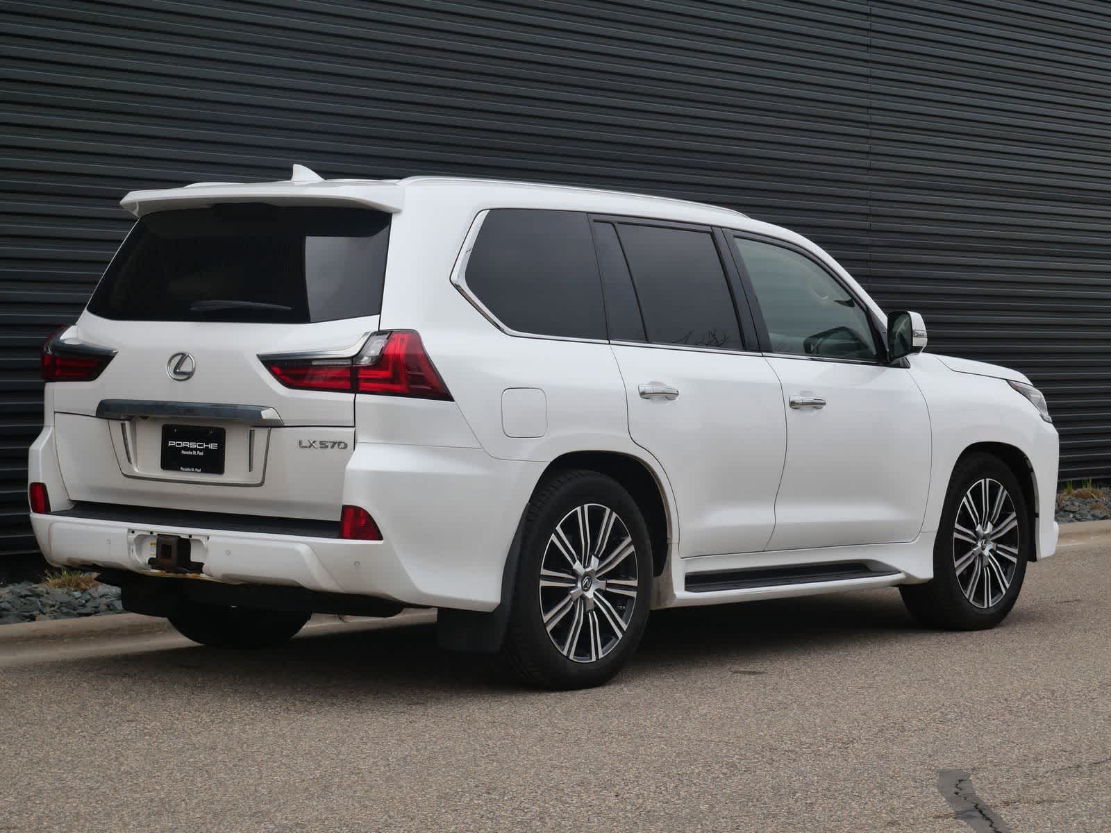 Thumbnail: 2021 Lexus LX - 26