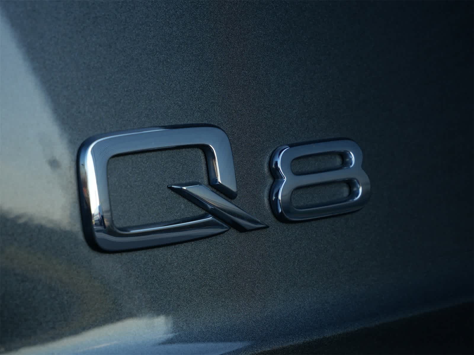 Thumbnail: 2021 Audi Q8 - 24
