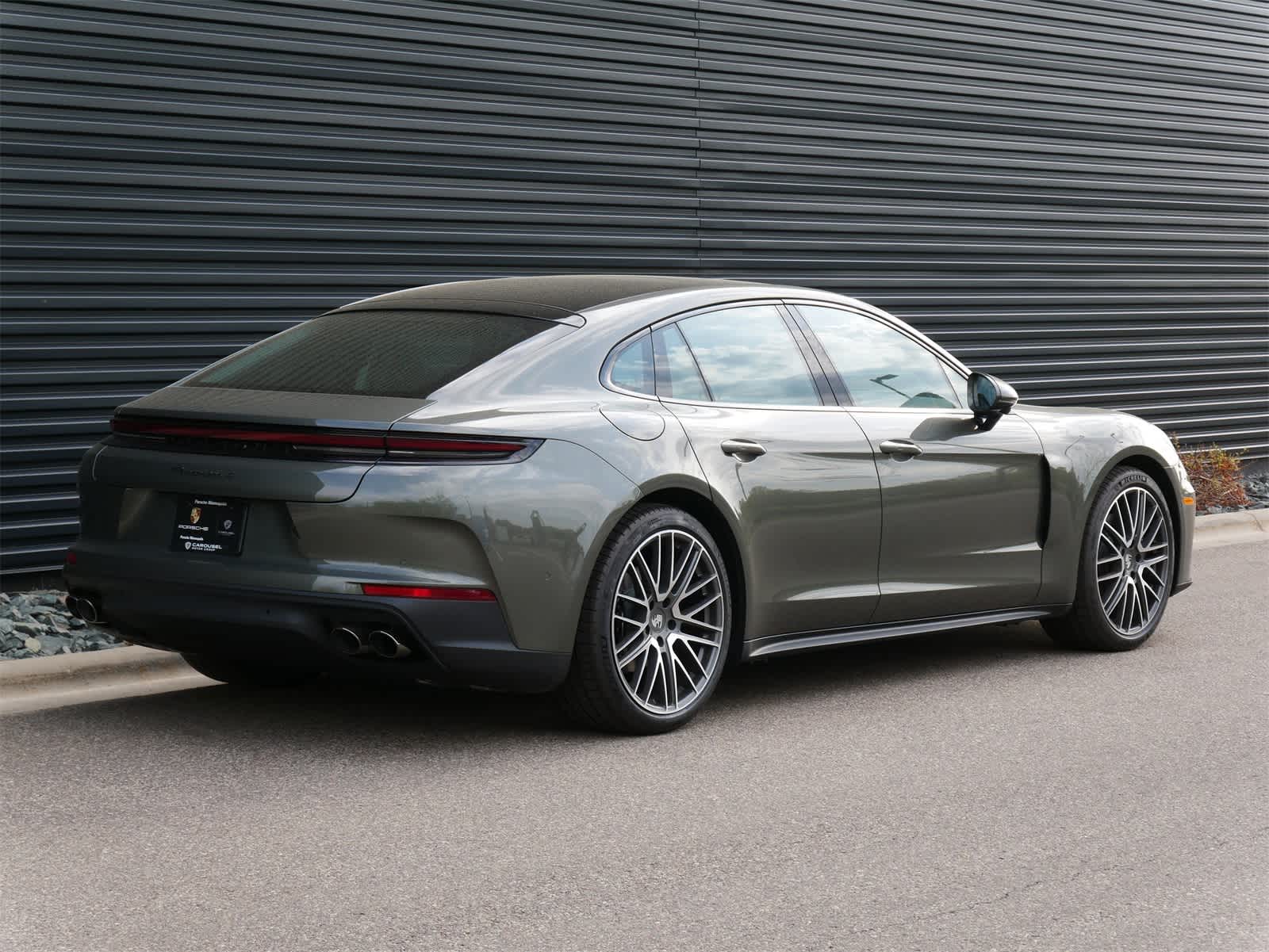 Thumbnail: 2025 Porsche Panamera - 27