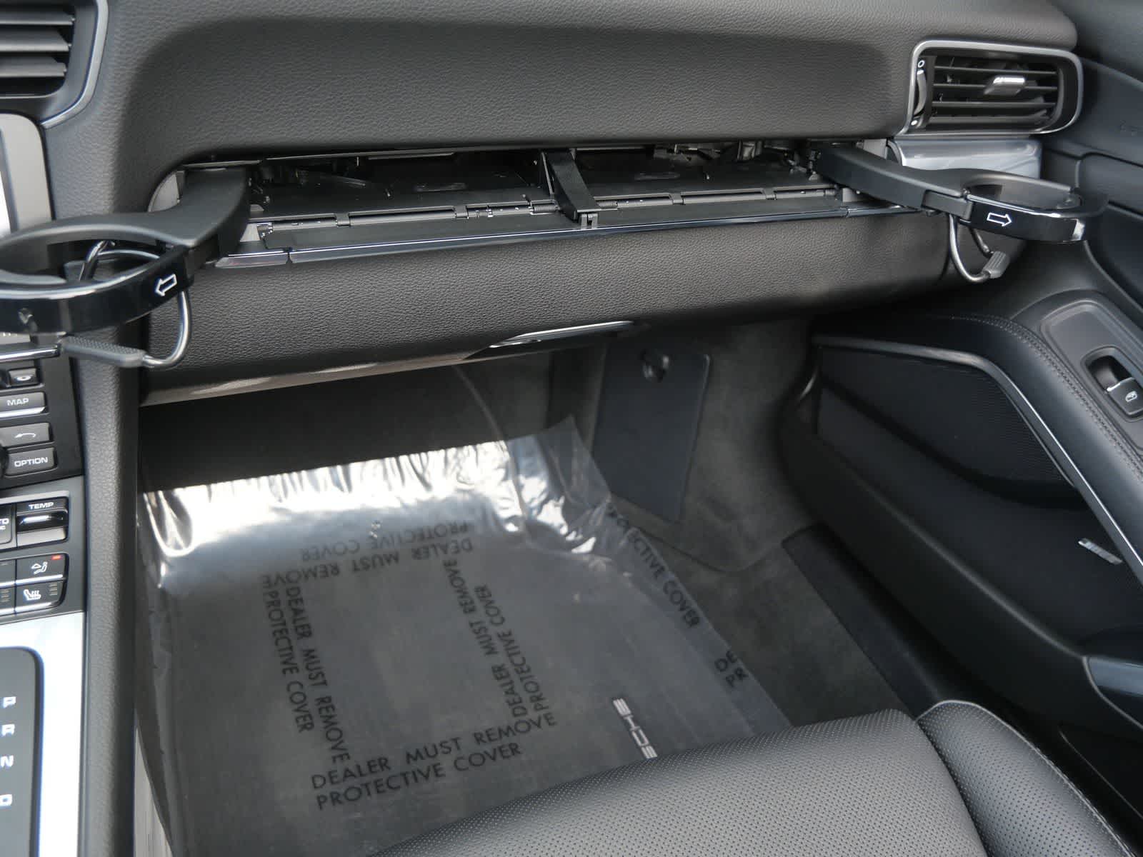 Thumbnail: 2014 Porsche 911 - 24