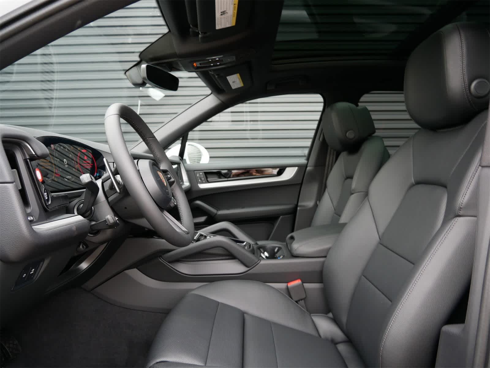 Thumbnail: 2026 Porsche Cayenne - 5