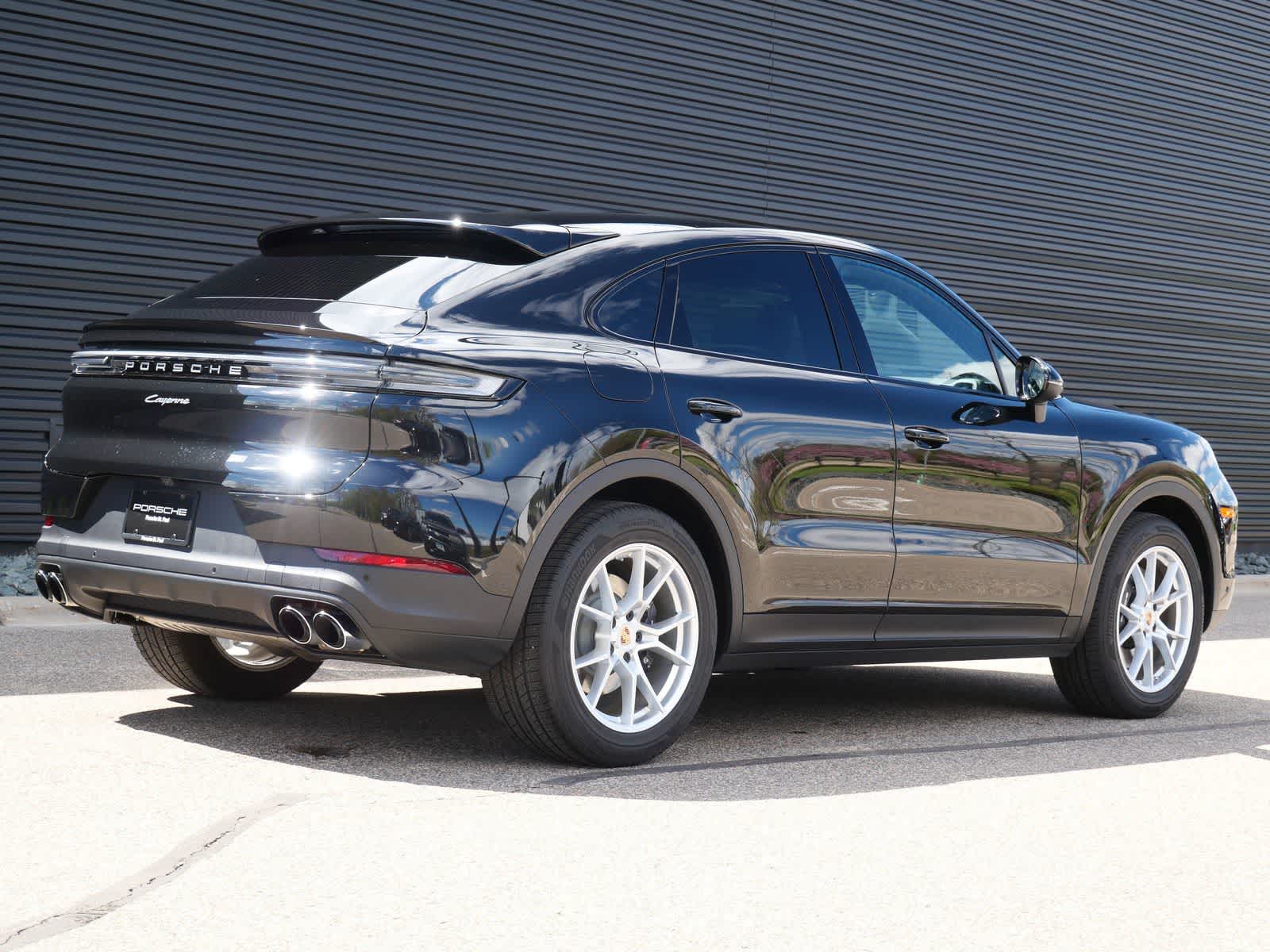 Thumbnail: 2026 Porsche Cayenne - 25