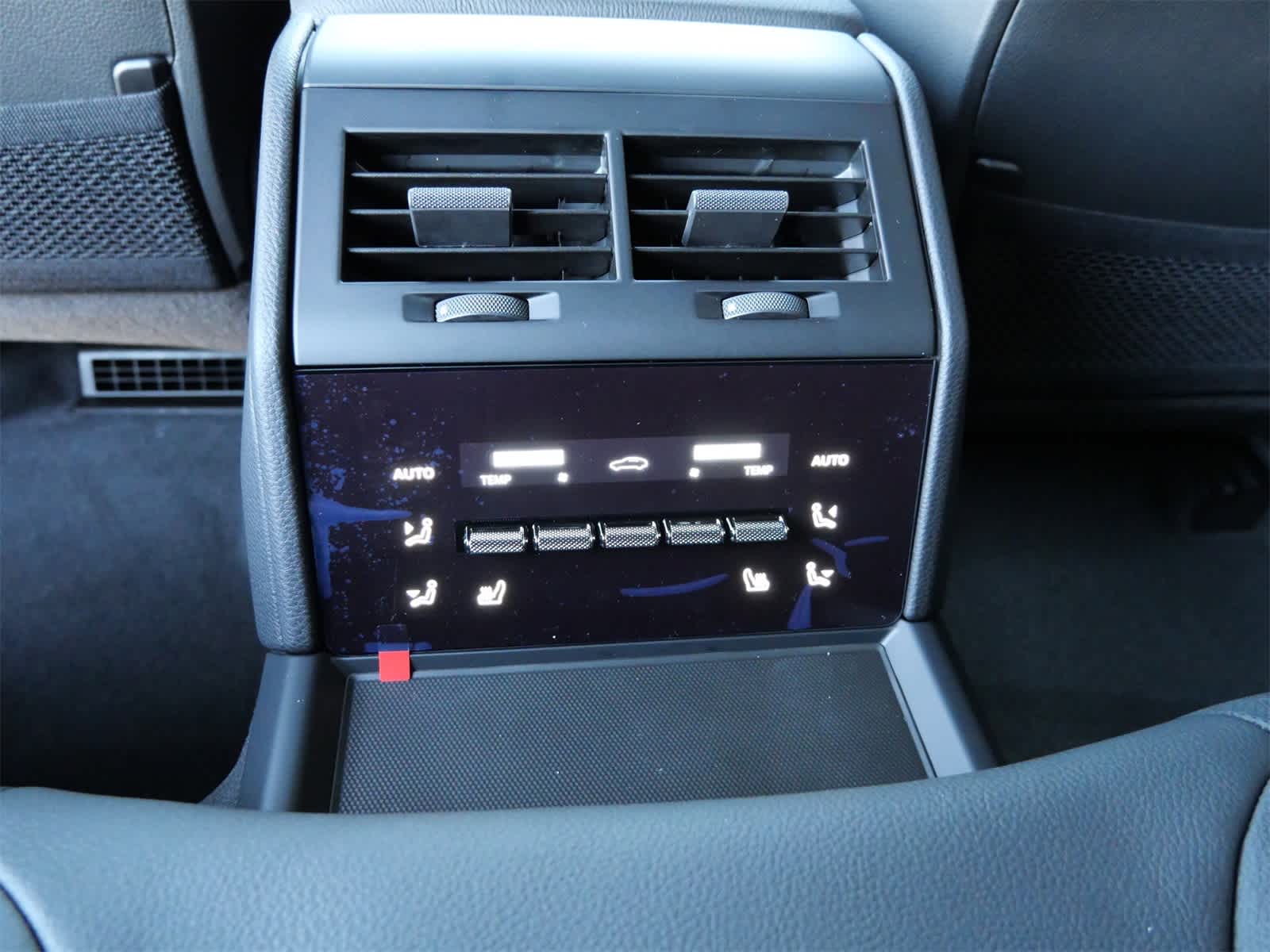 Thumbnail: 2026 Porsche Panamera - 13