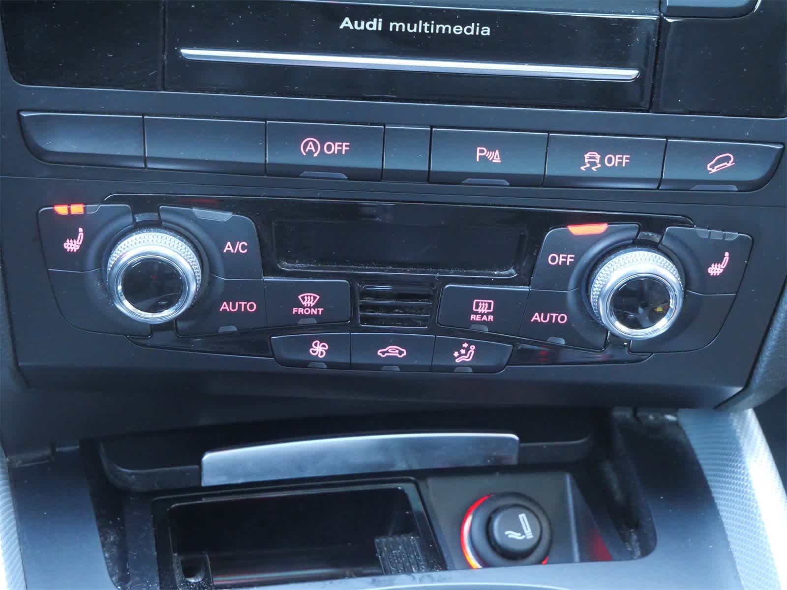 Thumbnail: 2015 Audi Q5 - 25