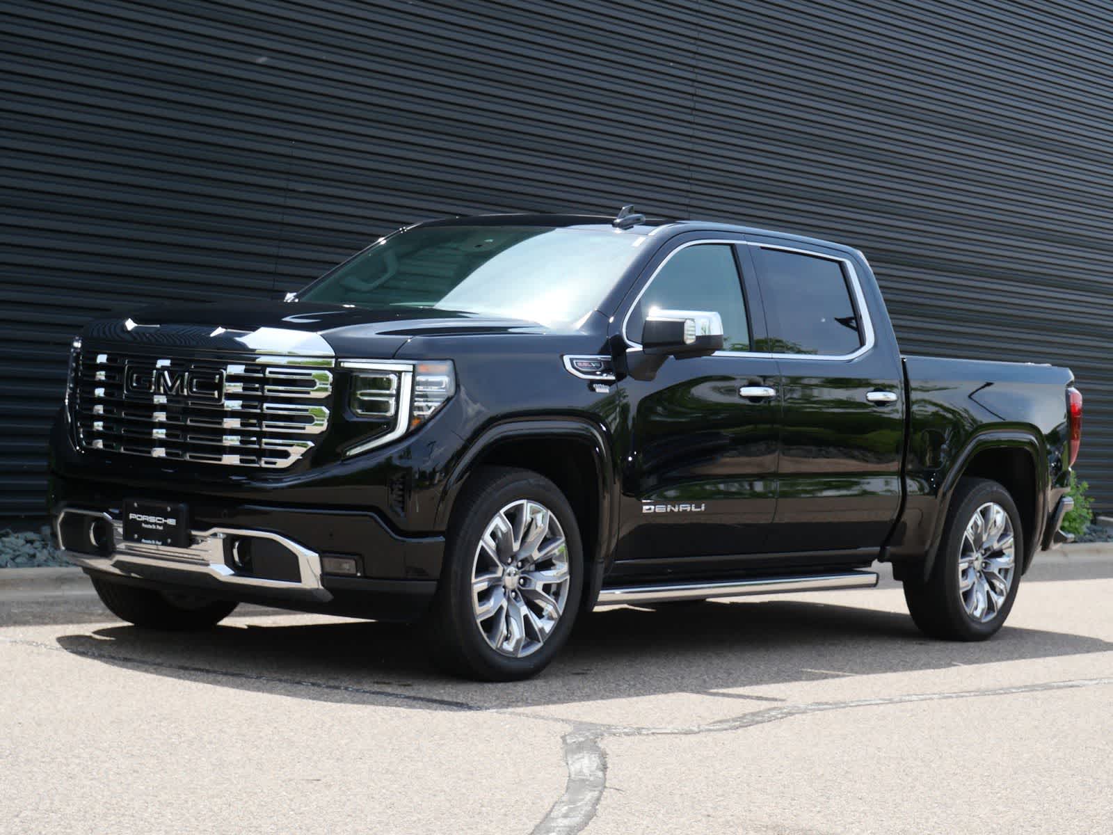 2024 GMC Sierra 4WD Crew Cab Short Box Denali's photo