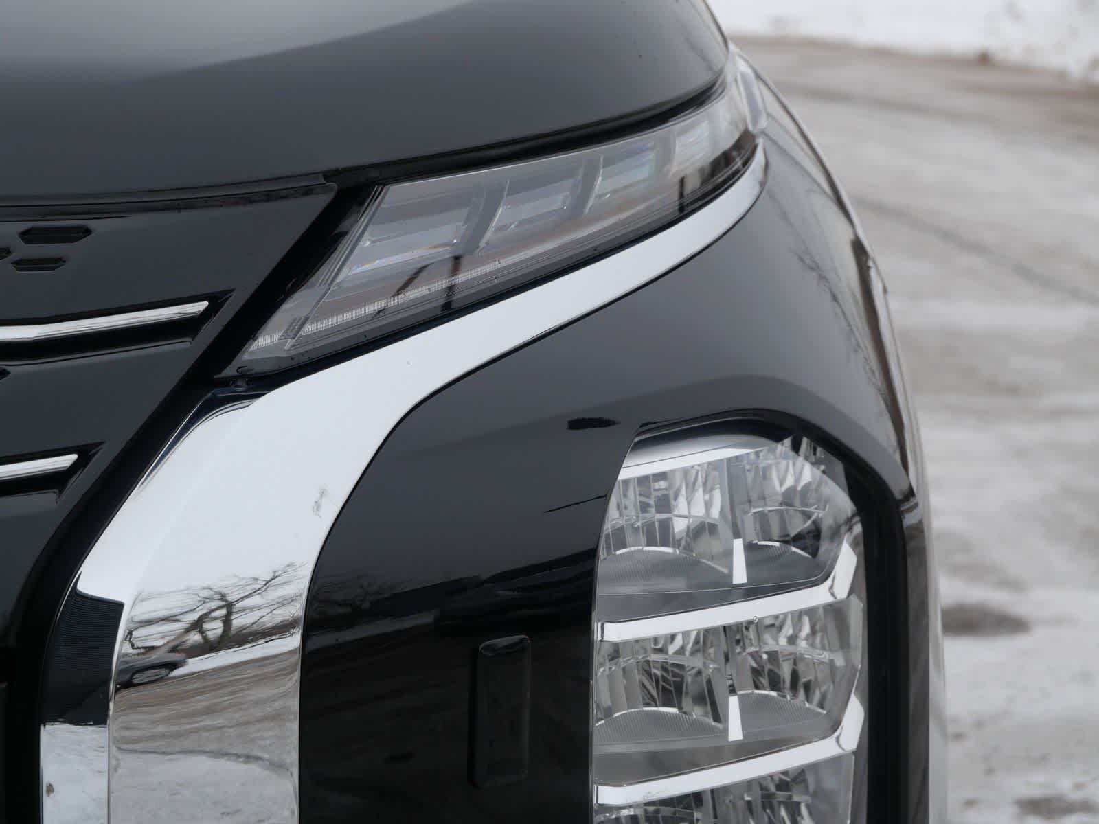 Thumbnail: 2024 Mitsubishi Outlander - 6