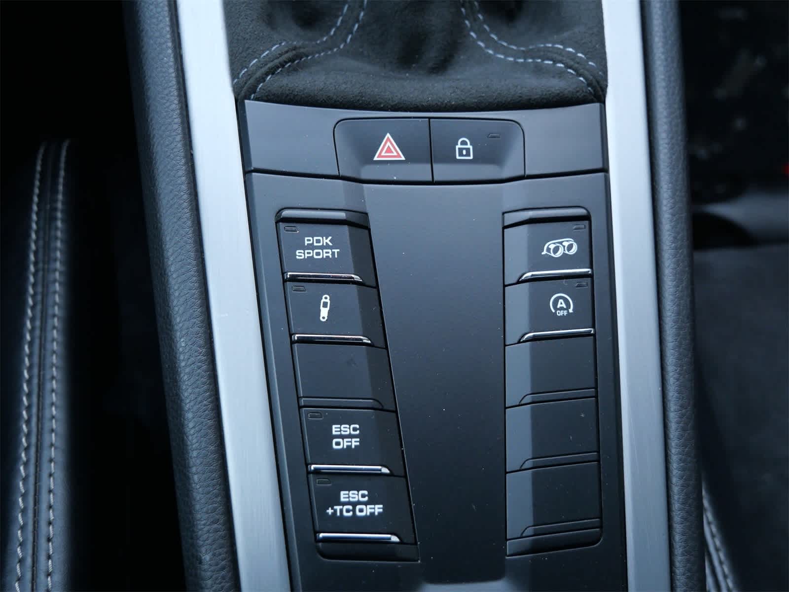 Thumbnail: 2021 Porsche 718 Cayman - 17