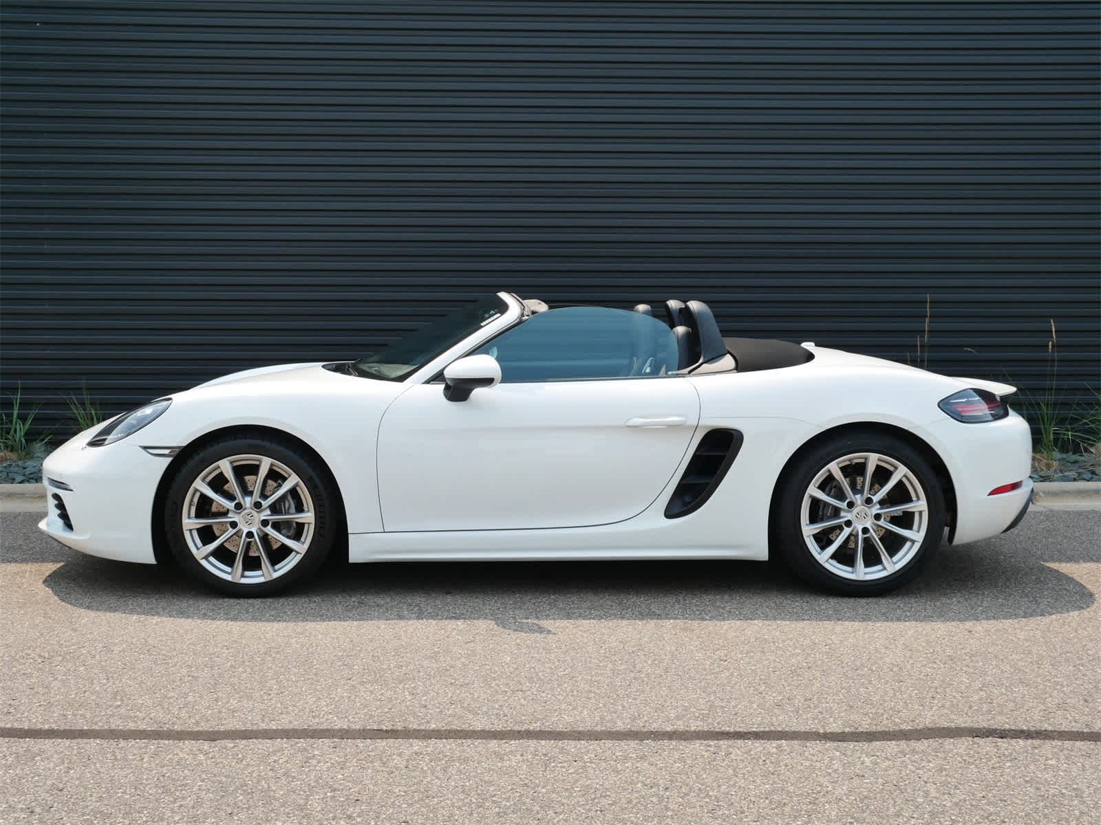Thumbnail: 2018 Porsche 718 Boxster - 2