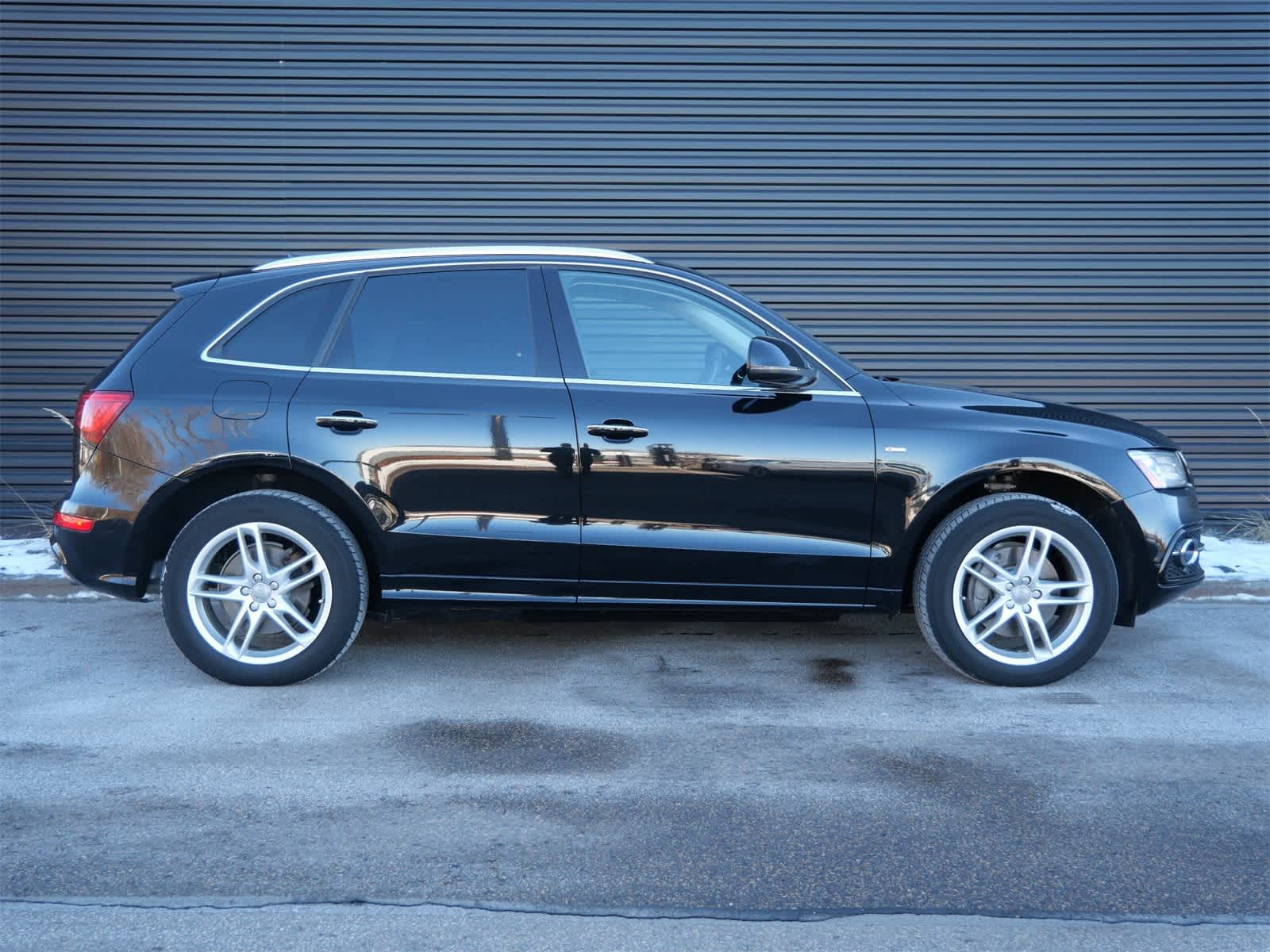 Thumbnail: 2015 Audi Q5 - 28