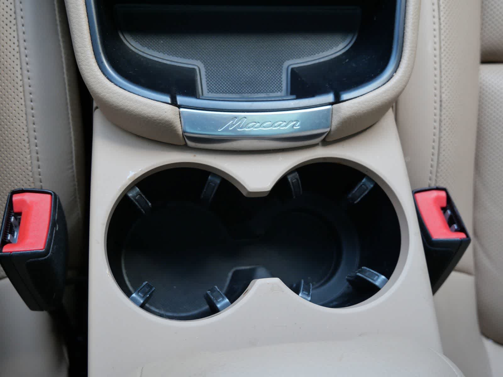 Thumbnail: 2024 Porsche Macan - 16